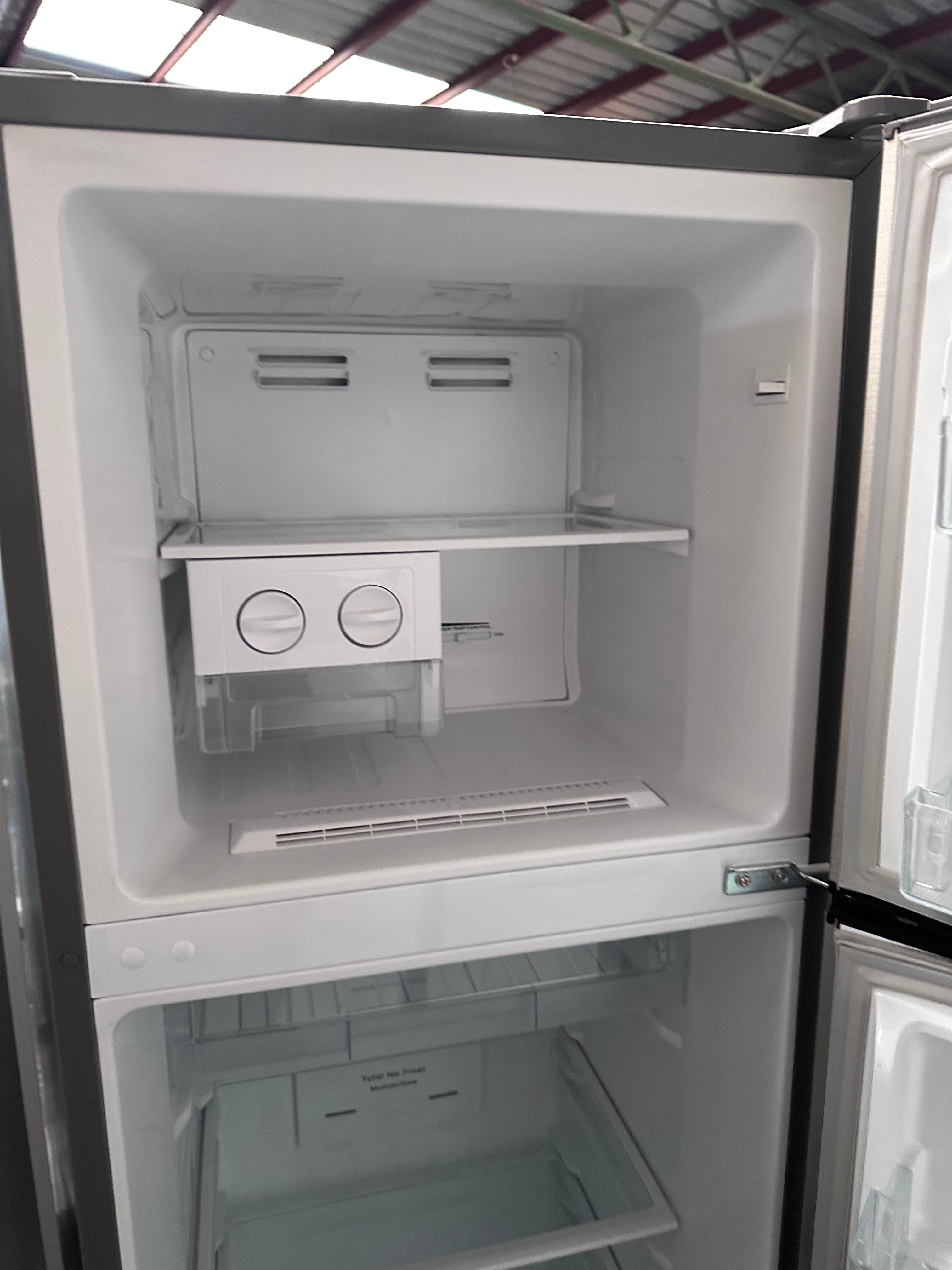 Hisense 272L Top Mount Refrigerator - Stainless Steel Energy Efficient Fridge [Certified Refurbished] for Kitchen, Apartment & Small Spaces