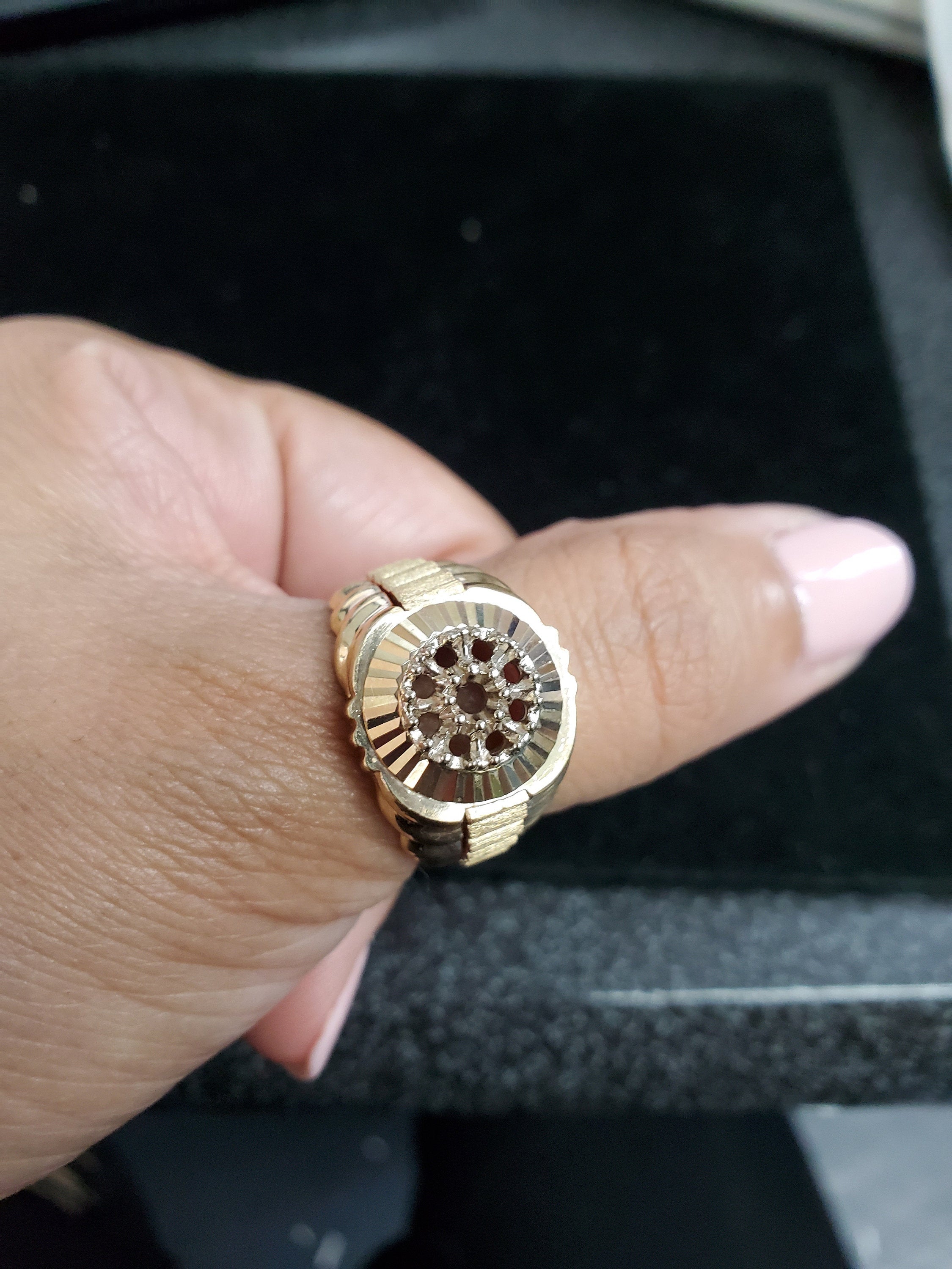 Presidential Style Cluster Ring Setting - Elegant & Timeless Jewelry for Weddings, Anniversaries & Special Occasions