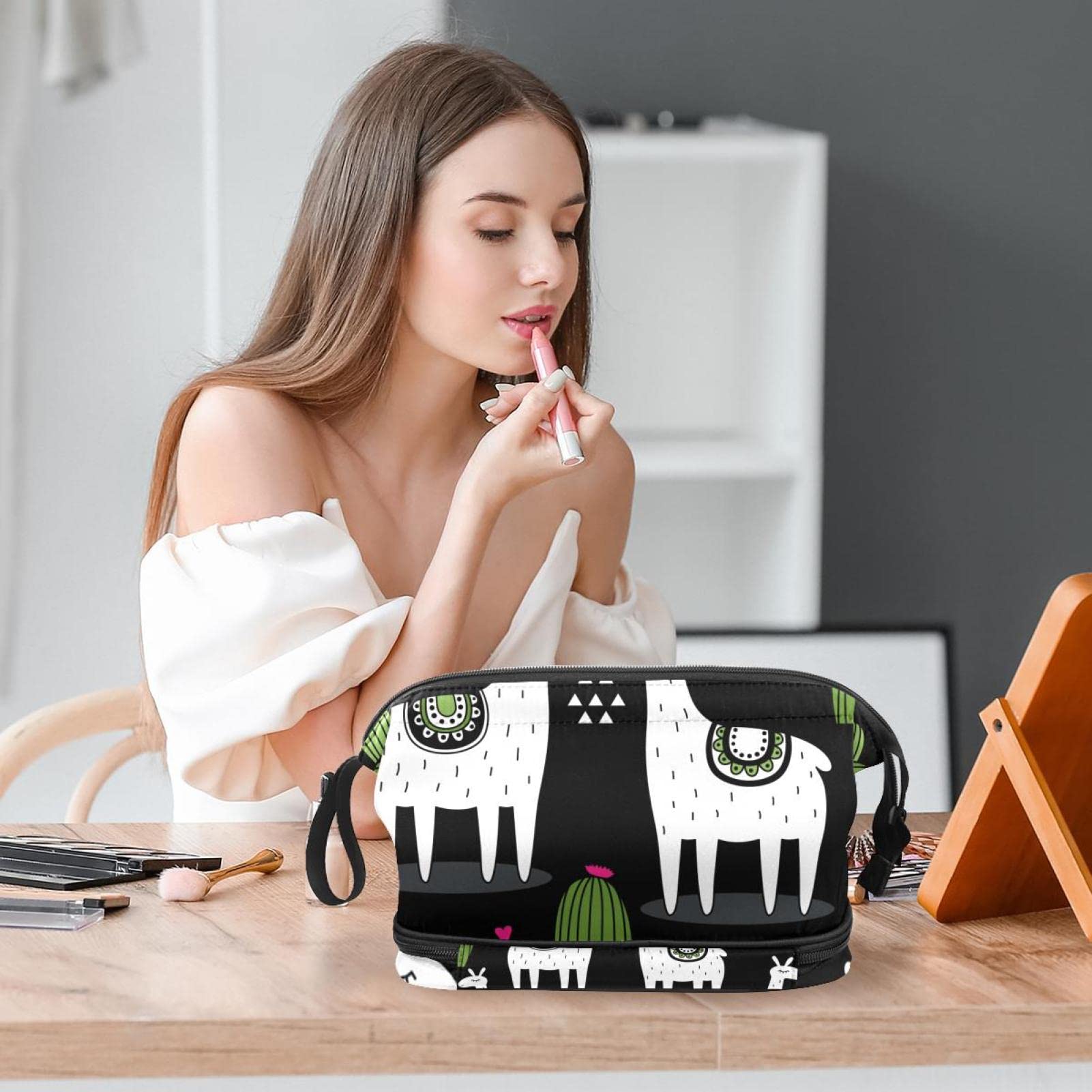 Large Travel Cosmetic Bag for Women - Waterproof Makeup Organizer with Cute Llama & Alpaca Print - Perfect Toiletry Bag for Vacation, Gym & Daily Use