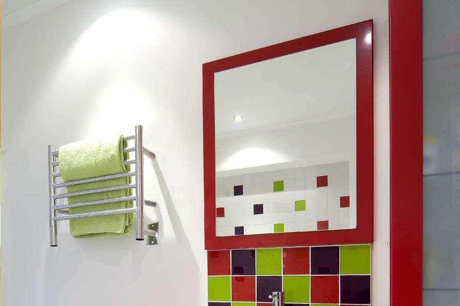 Amba Jeeves H Straight Hardwired Towel Warmer - 20.5