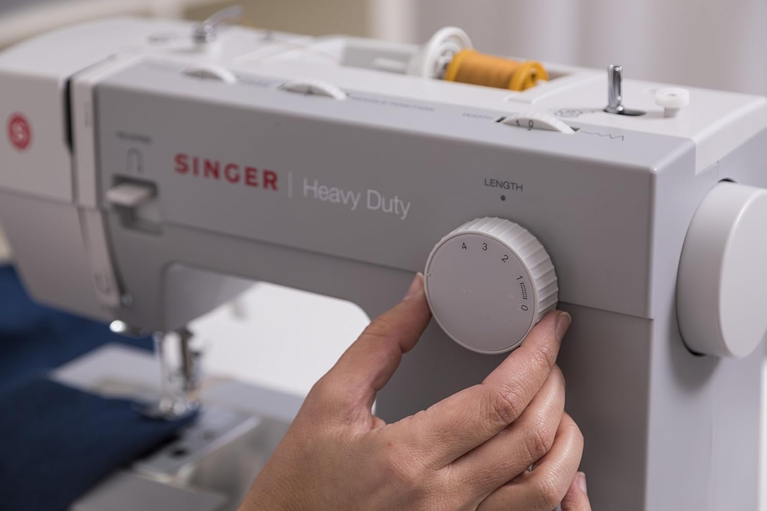 SINGER 4411 Heavy Duty Sewing Machine - 11 Built-In Stitches, 9 Presser Feet, Twin Needles & Accessory Kit - Perfect for Quilting, Dressmaking & Home Decor Projects