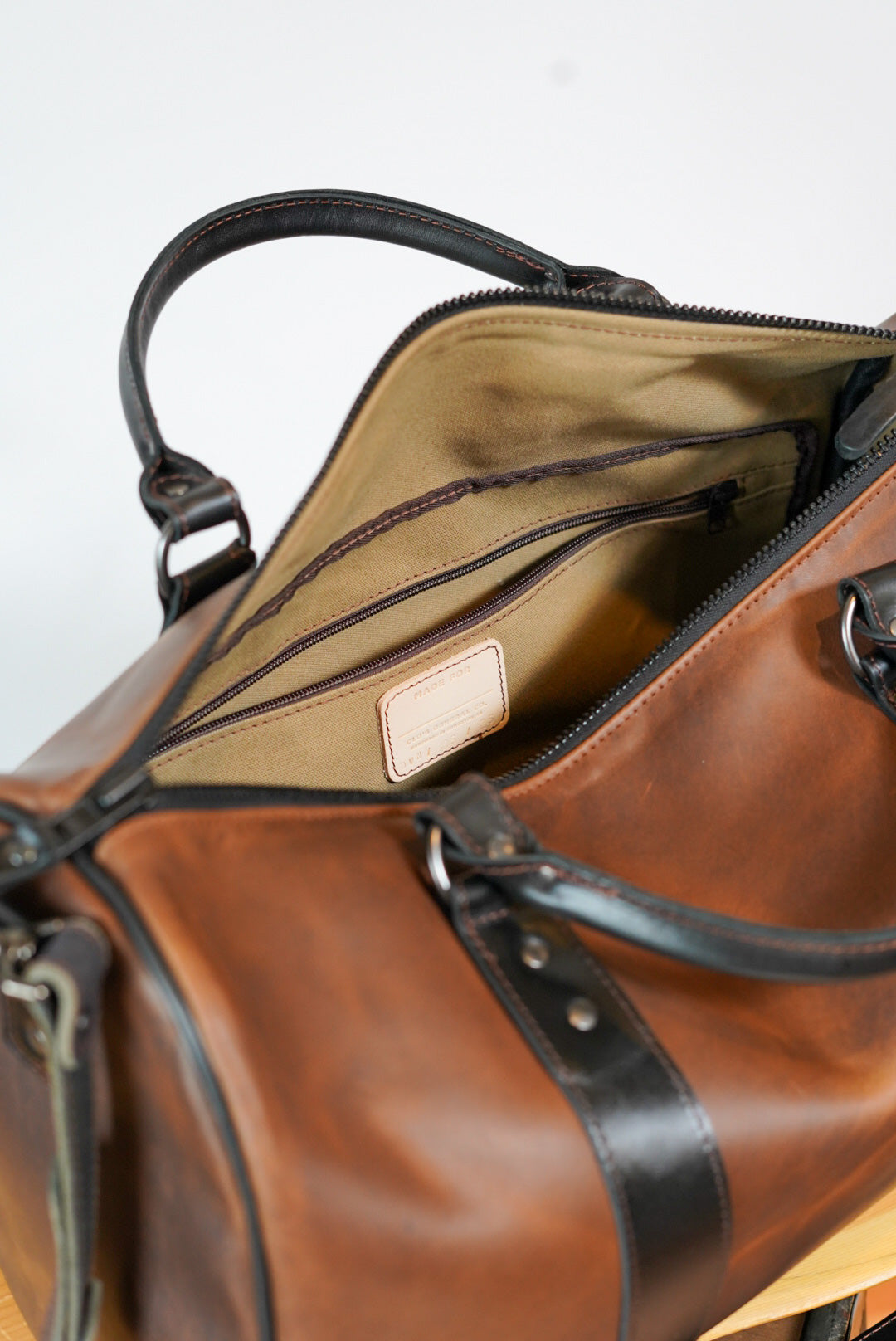 Premium Overnight Duffle Bag for Travel & Gym - Cinnamon Brown with Cigar Black Accents - Water-Resistant Weekender Bag for Men & Women - Perfect for Business Trips, Workouts & Weekend Getaways