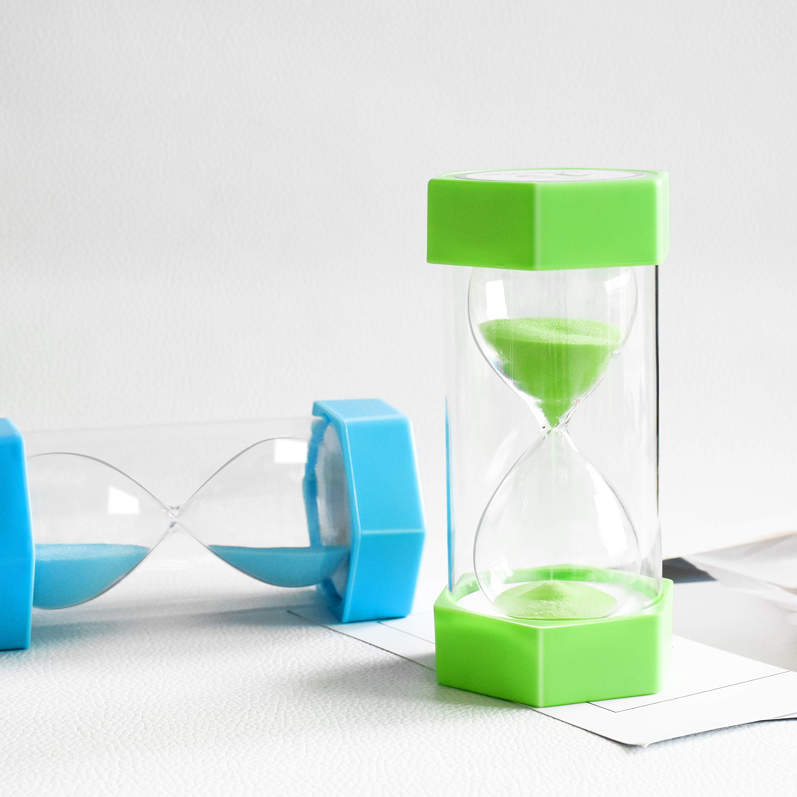 XINBAOHONG 5 & 15 Minute Sand Timer Hourglass - Dual Pack Blue & Green Color Classroom Timer for Kids Games, Home Office, Kitchen Baking, Board Games, Meditation & Productivity Tool (6.3