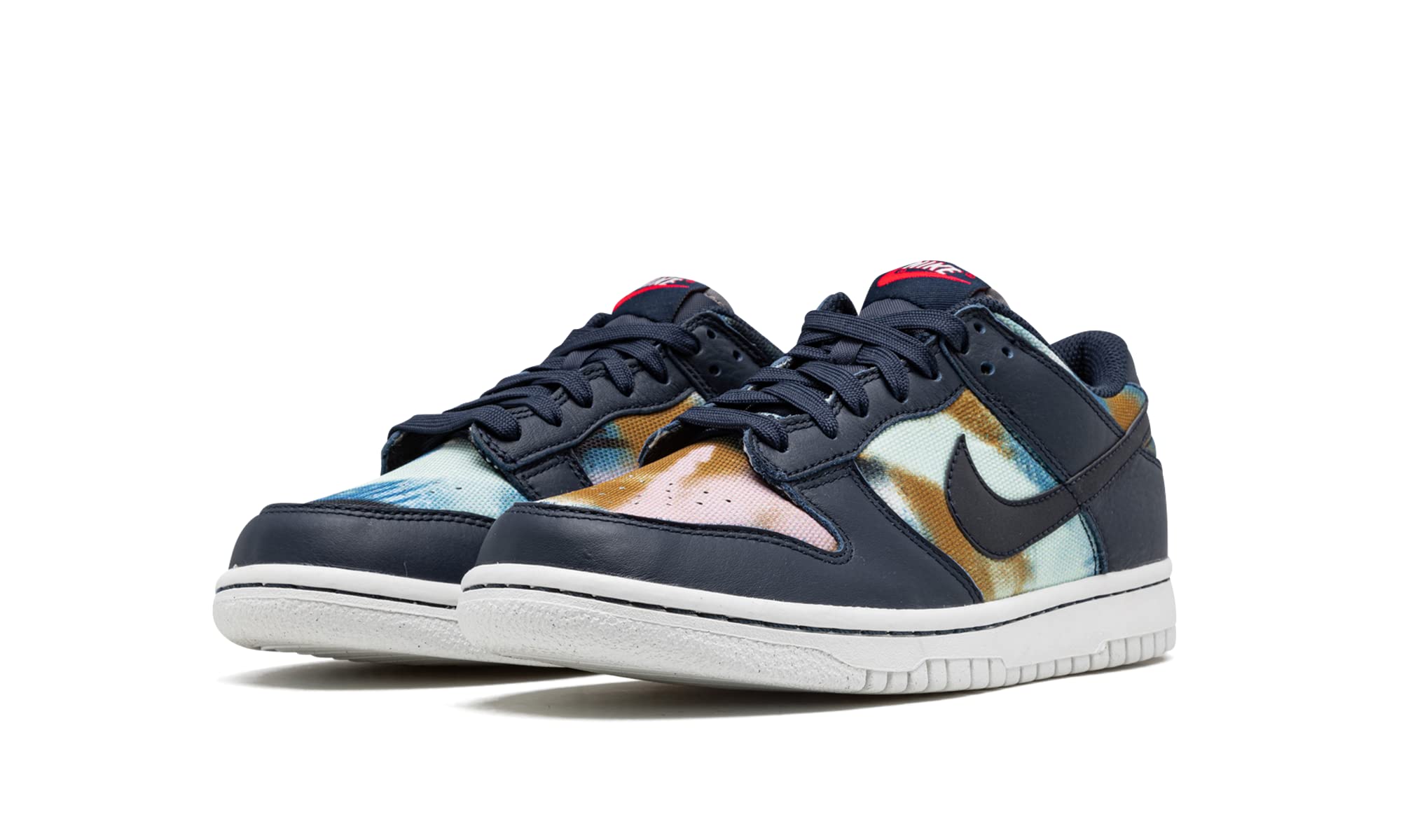 Nike Kids Dunk Low SE GS Basketball Shoes - Lightweight & Comfortable Sneakers for Boys & Girls - Perfect for School, Sports & Casual Wear