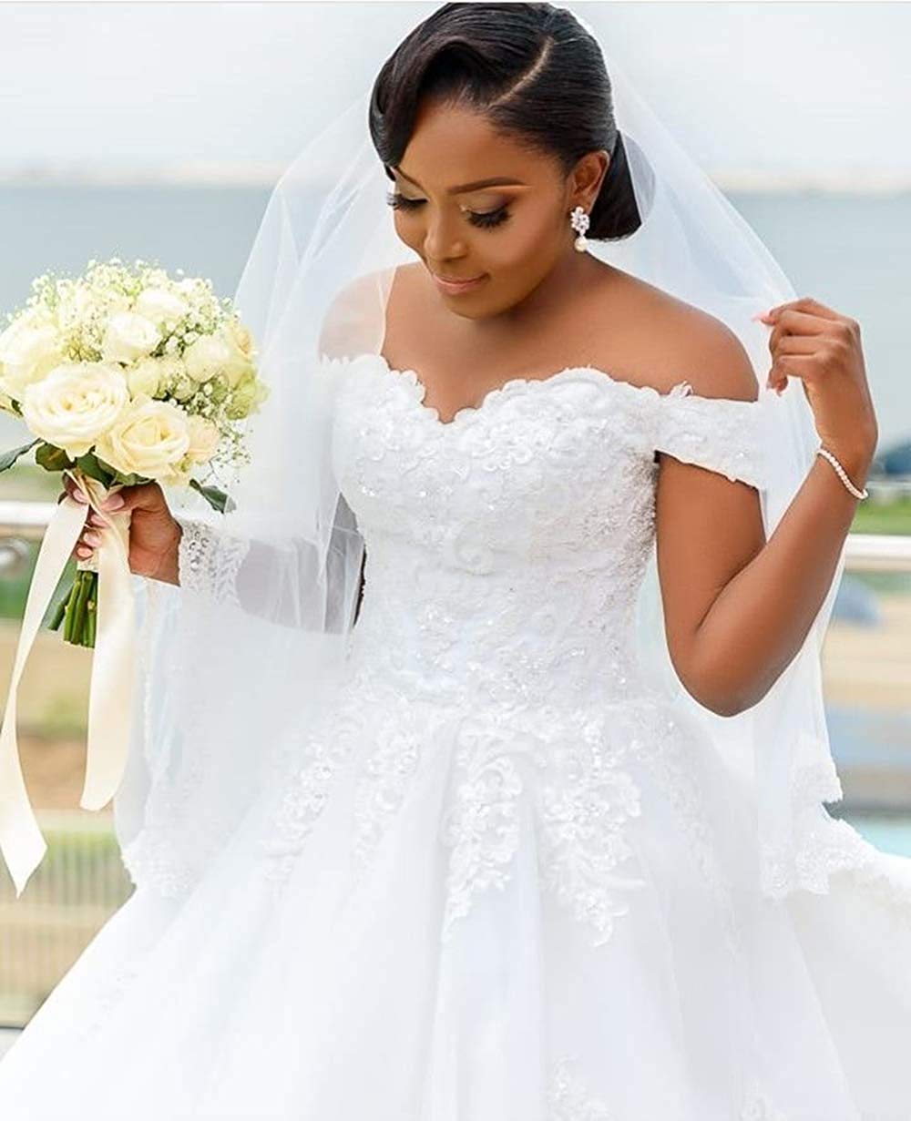 2024 Ivory Princess Off-The-Shoulder Wedding Dress with Lace Applique - Elegant Bridal Ball Gown for Bride | Perfect for Beach Weddings, Church Ceremonies & Formal Receptions