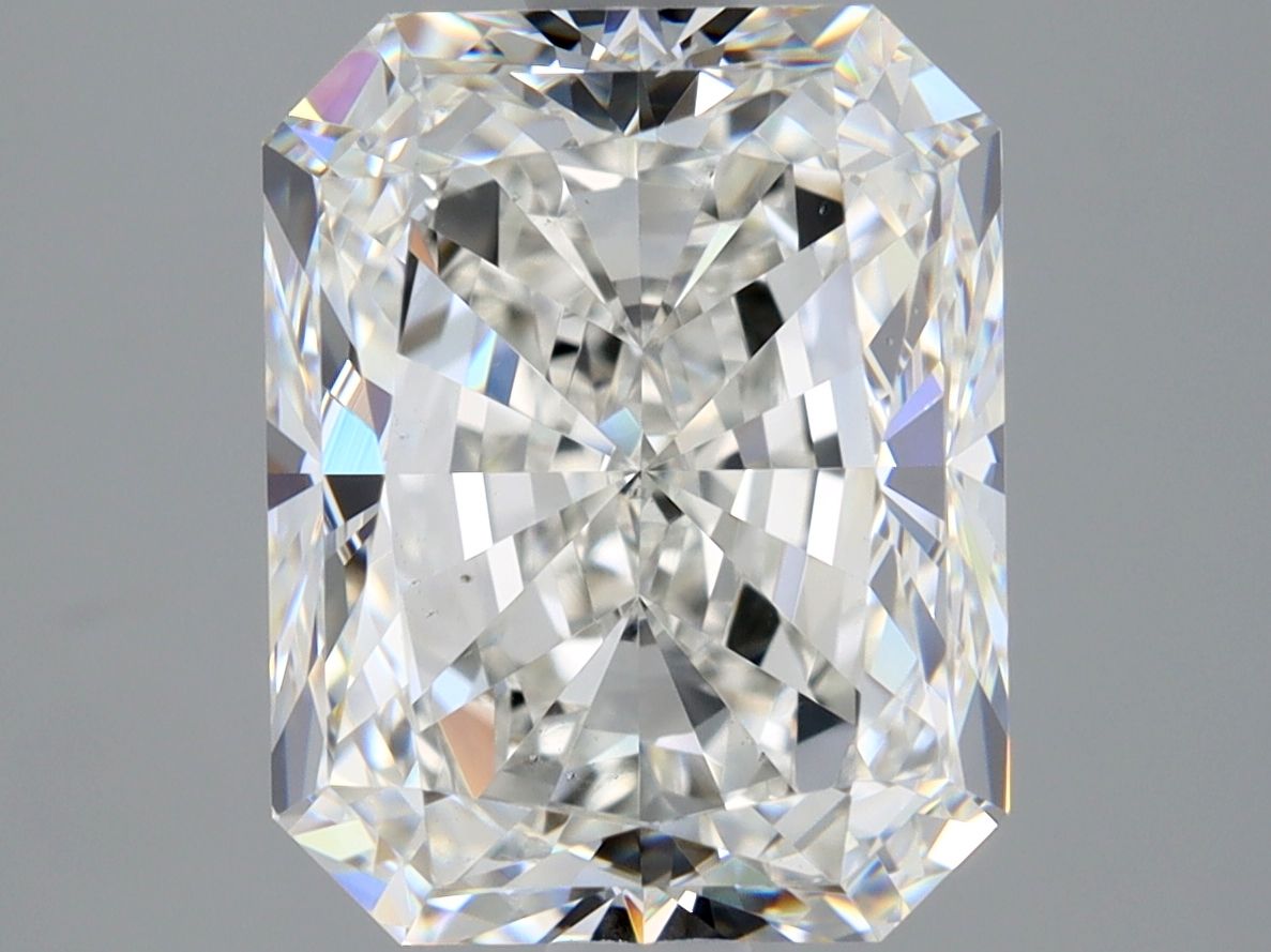 3.5 Carat F VS2 Radiant Cut Diamond Engagement Ring - Sparkling Elegance for Proposals & Anniversaries