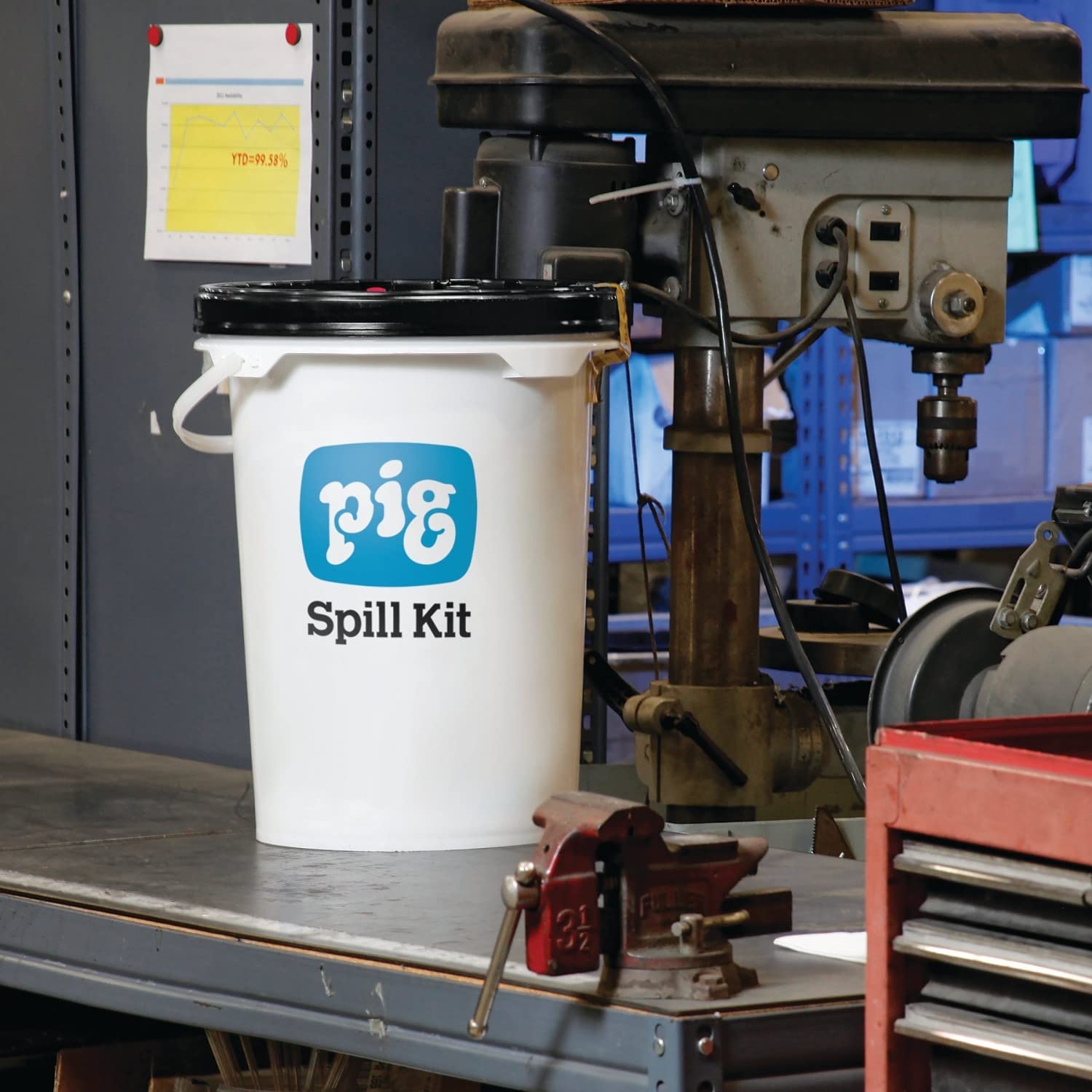New Pig KIT413 14-Piece Oil-Only Spill Kit with 6.5-Gallon Bucket & 4.5-Gallon Absorbency | Industrial Oil Spill Cleanup for Garages, Workshops & Factories