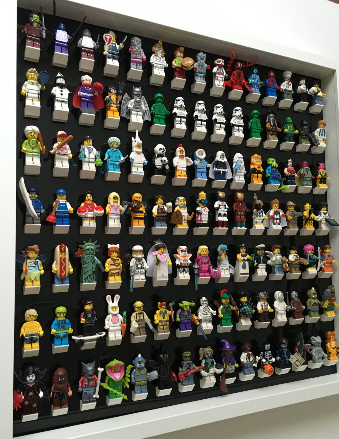 Black Edition White Large Display Frame for 105 Lego® Minifigures - Perfect for Collectors, Home Decor & Office Organization
