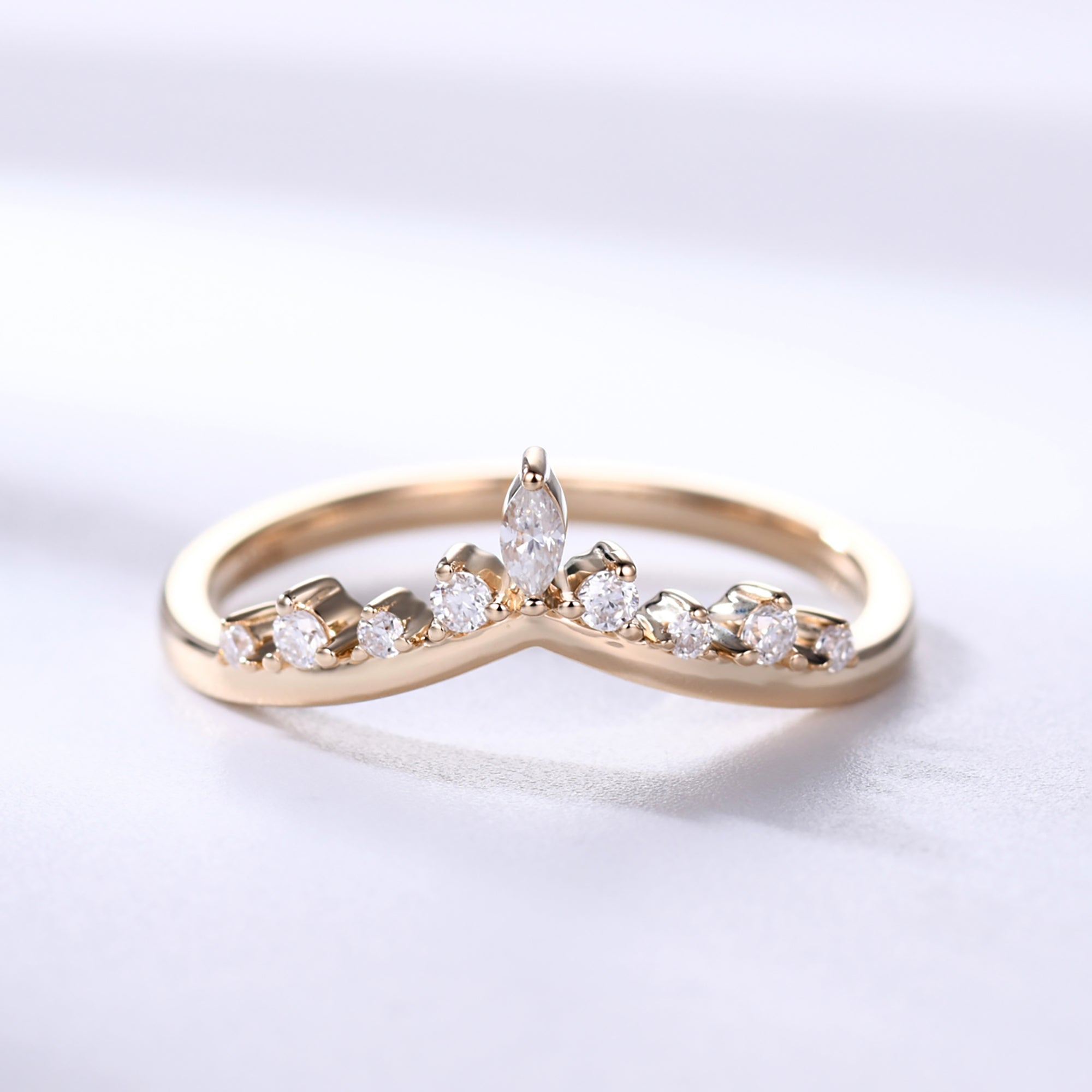 14k Yellow Gold V-Curve Moissanite Wedding Ring Set for Women - Elegant Chevron Matching Band, Perfect for Bridal Jewelry & Anniversary Gifts