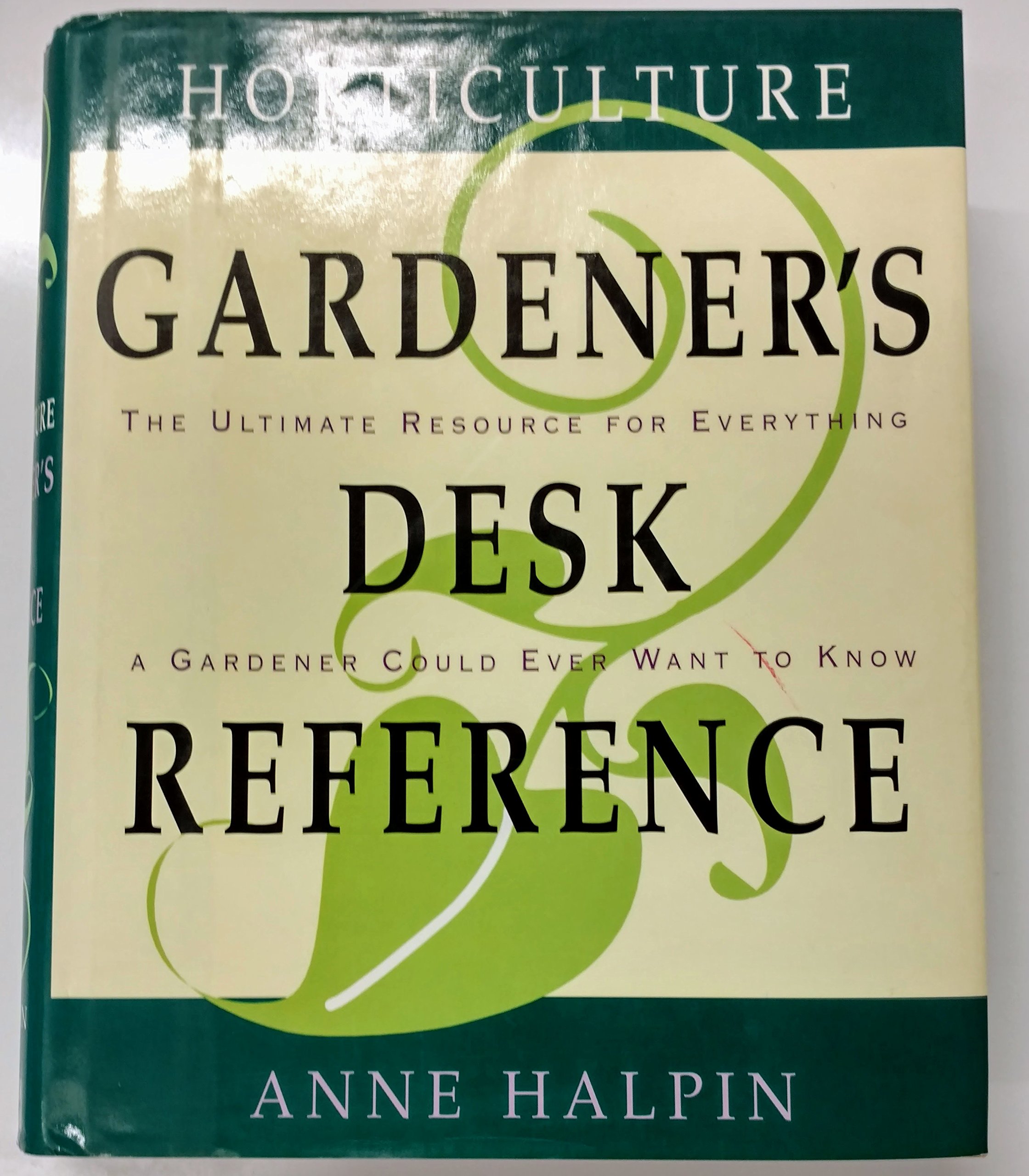 Gardener's Desk Reference Guide - Horticulture Tips for Home & Office