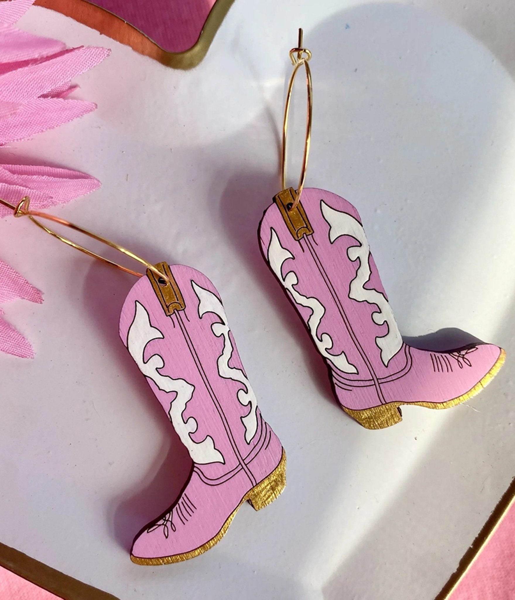 Le Chic Miami Pink Cowgirl Boot Earrings – Western Fashion Jewelry for Women | Perfect for Country Concerts, Rodeos & Cowgirl-Themed Parties