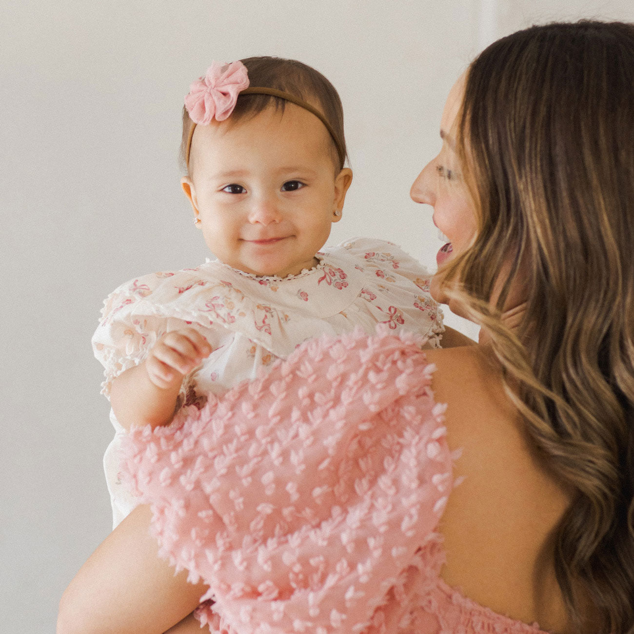Eva Romper with Bow - Floral Ditsy Print - Natural Cotton Baby Outfit for Girls - Perfect for Spring Photoshoots & Casual Playdates