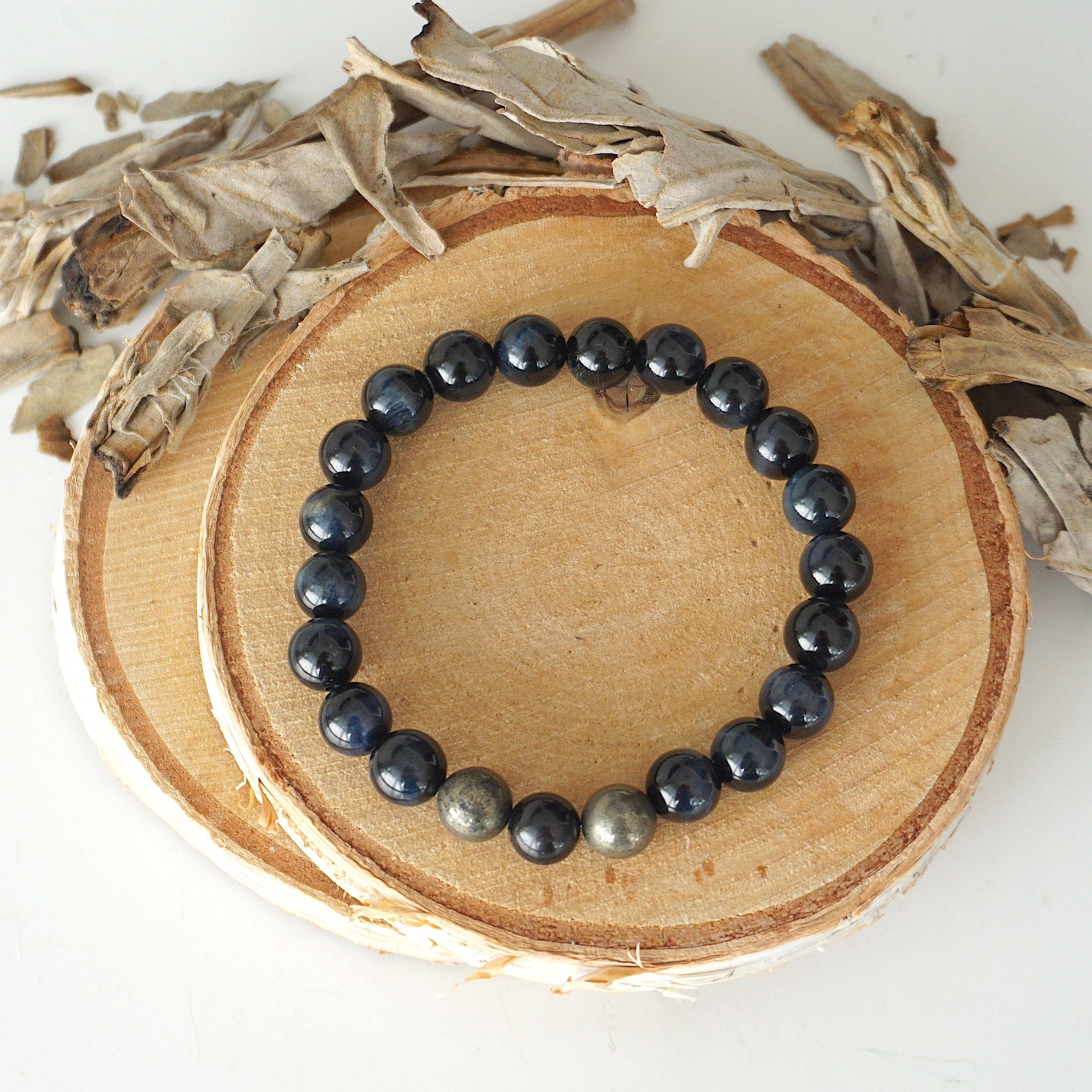 Blue Tiger’s Eye Healing Crystal Mala Bracelet for Meditation & Positive Energy – Spiritual Jewelry for Yoga, Chakra Balancing & Stress Relief