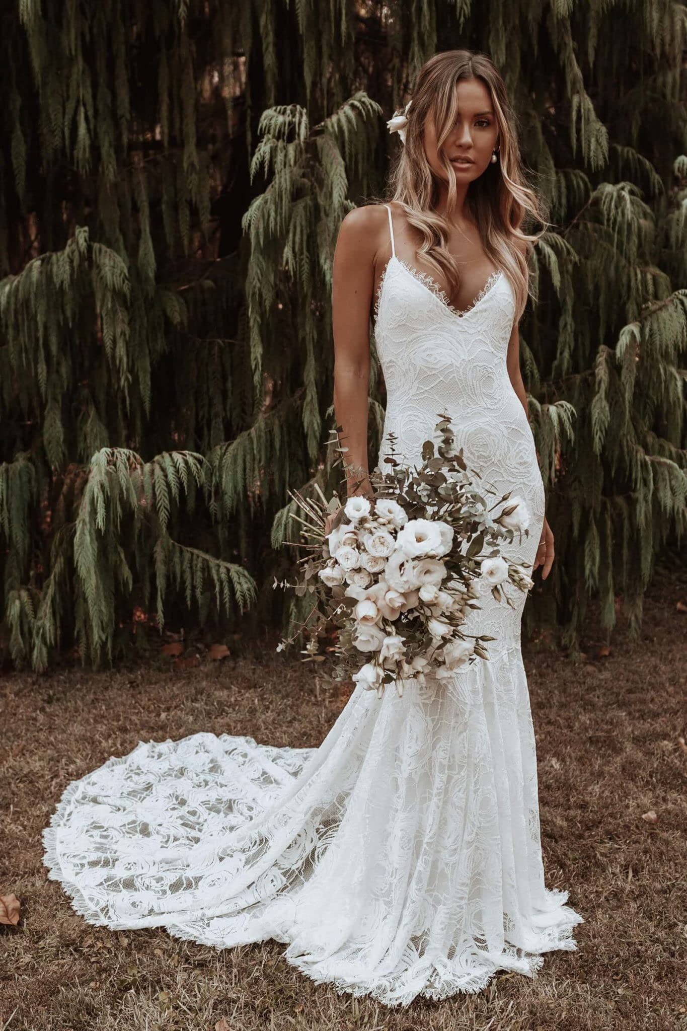 Clothfun Women's Lace Mermaid Beach Wedding Dress 2024 - Long Sleeve Bridal Gown for Bride | Perfect for Beach Weddings, Destination Elopements & Romantic Photoshoots