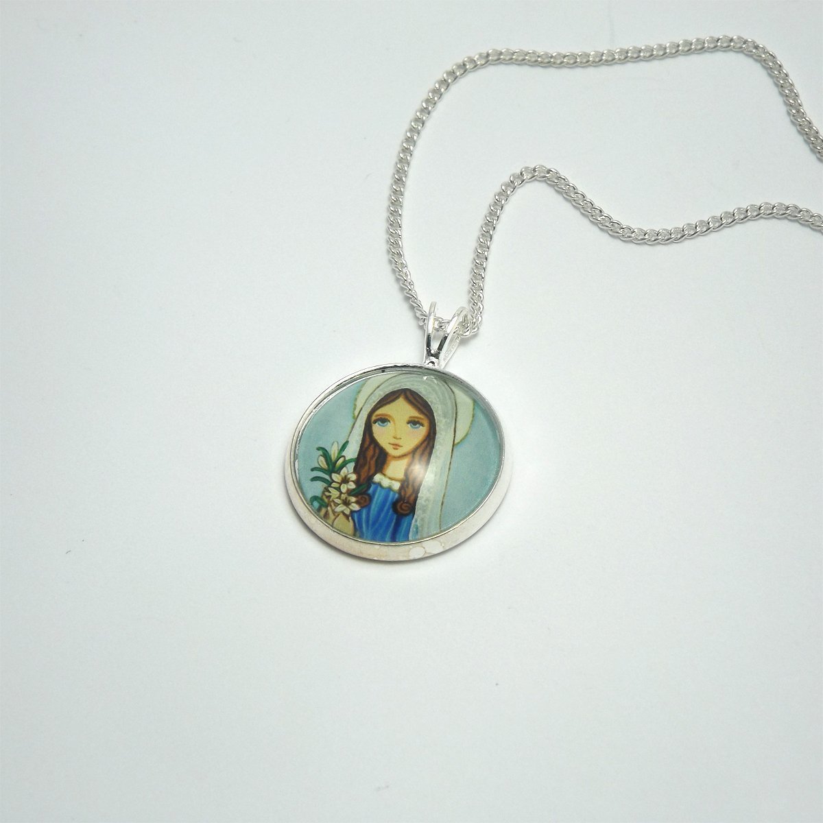 Virgin Mary Necklace - First Communion Jewelry & Catholic Pendant for Women - Religious Gift for Baptism, Confirmation, Weddings - Our Lady of Grace Medallion - Mother Mary Catholic Jewelry