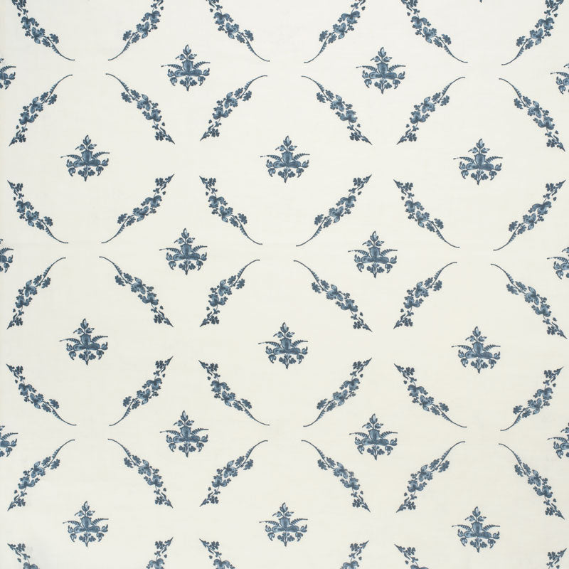Trifolium Wreath Linen / Midnight on Ivory - Elegant Home Decor for Wall, Door & Seasonal Celebrations