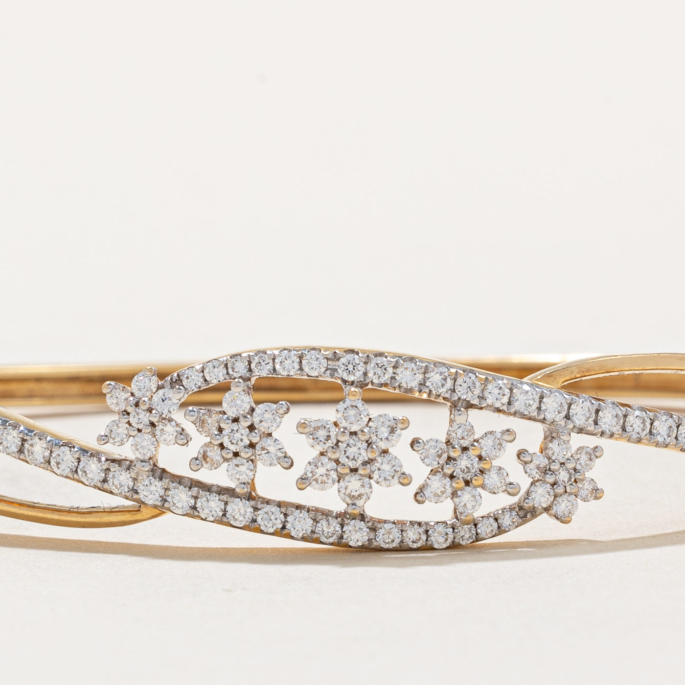 1.01ctw Diamond Five Star Bangle Bracelet for Women | 7.5