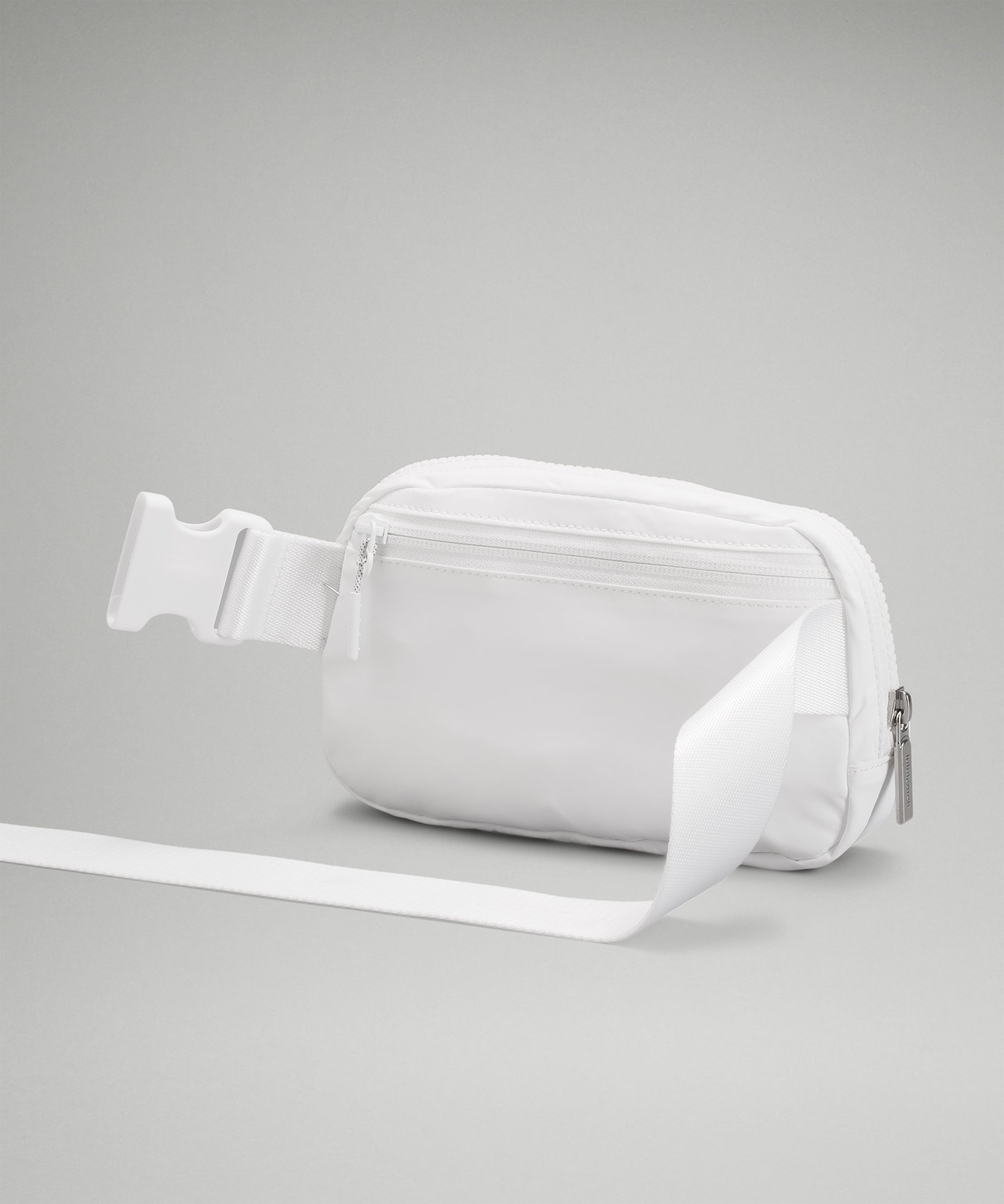 Lululemon Everywhere Belt Bag - Water-Resistant Waist Pack for Running, Travel & Daily Use - Hands-Free Crossbody Fanny Pack for Women & Men - Perfect for Gym, Hiking & Outdoor Activities