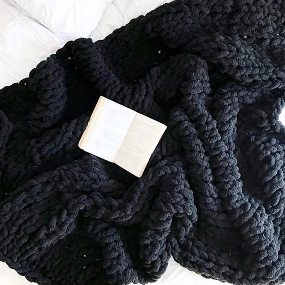 Super Chunky Hand Knit Throw Blanket - Extra Thick Chenille Knitted Blanket 40x79 Inches - Soft Cozy Winter Blanket for Couch, Bed & Sofa - Perfect Christmas Gift for Family & Home Decor
