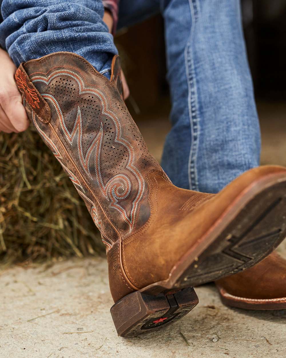 Durango Women's Rebel Pro Western Boots - Stylish Cowgirl Boots for Riding, Country Fashion & Outdoor Adventures