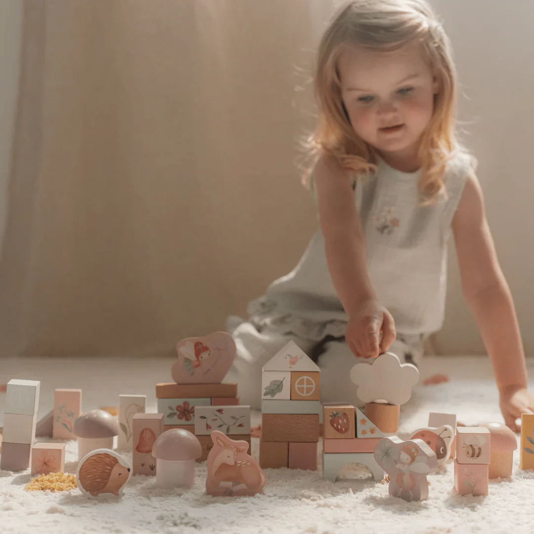 Fairy Garden Wooden Building Blocks Set - Creative Kids Educational Toys for Imaginative Play & Learning - Perfect for Indoor & Outdoor Playtime