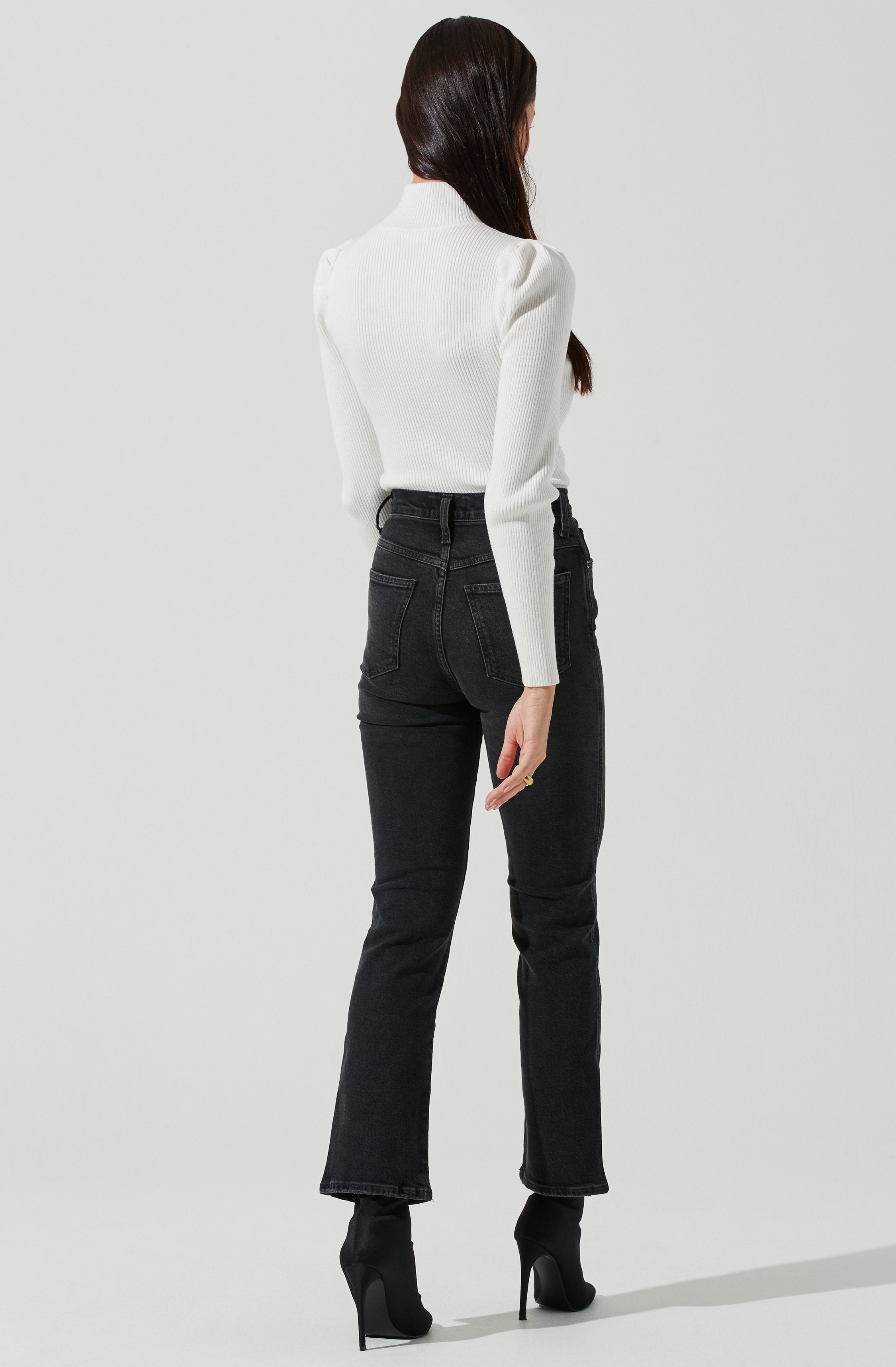 Stylish Front Cutout Long Sleeve Sweater Bodysuit for Women - Trendy Fall Winter Layering Piece for Date Night & Office Wear