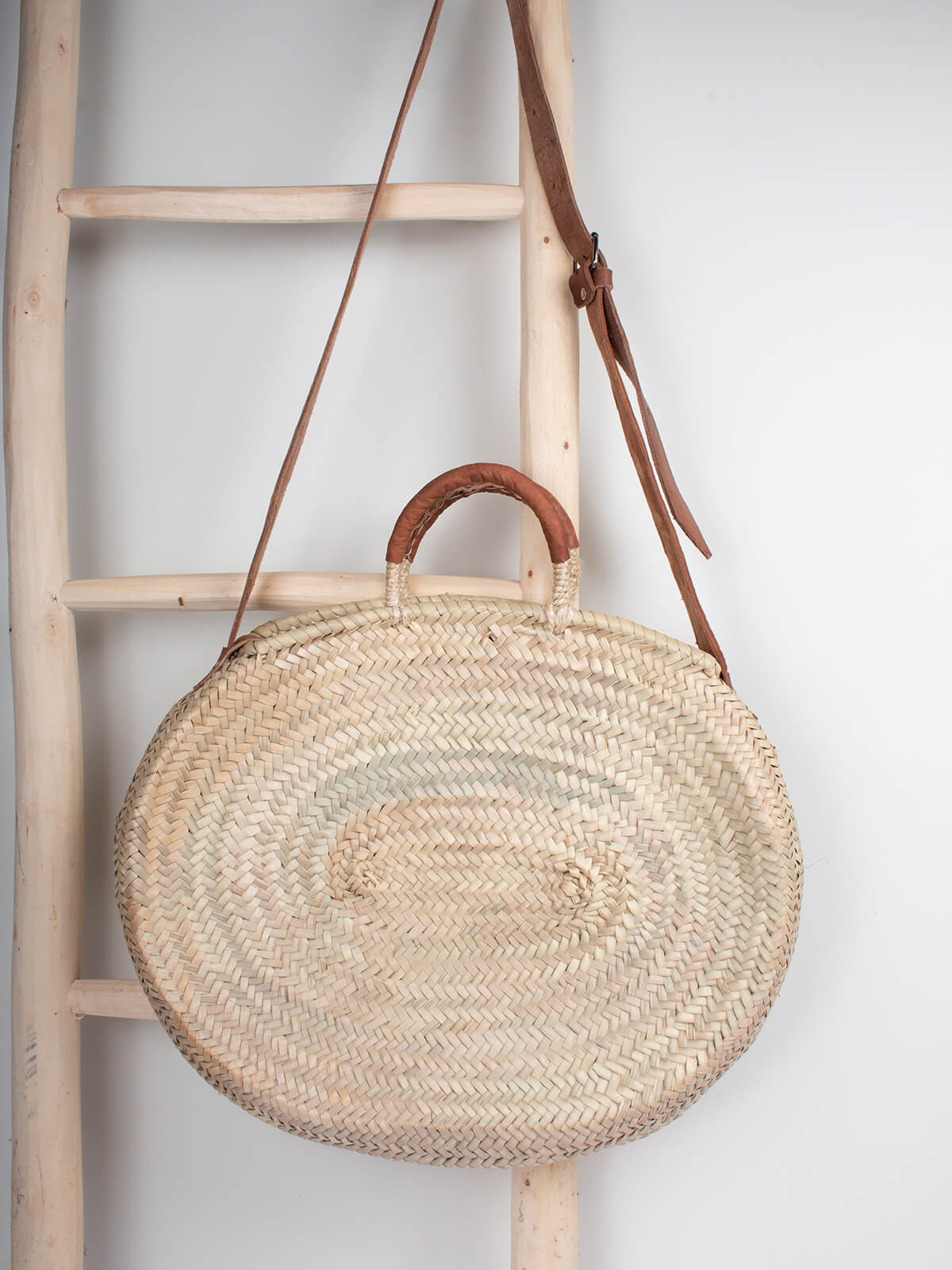 Stylish Dylan Crossbody Basket Bag in Tan - Perfect for Casual Outings, Beach Trips, and Everyday Use