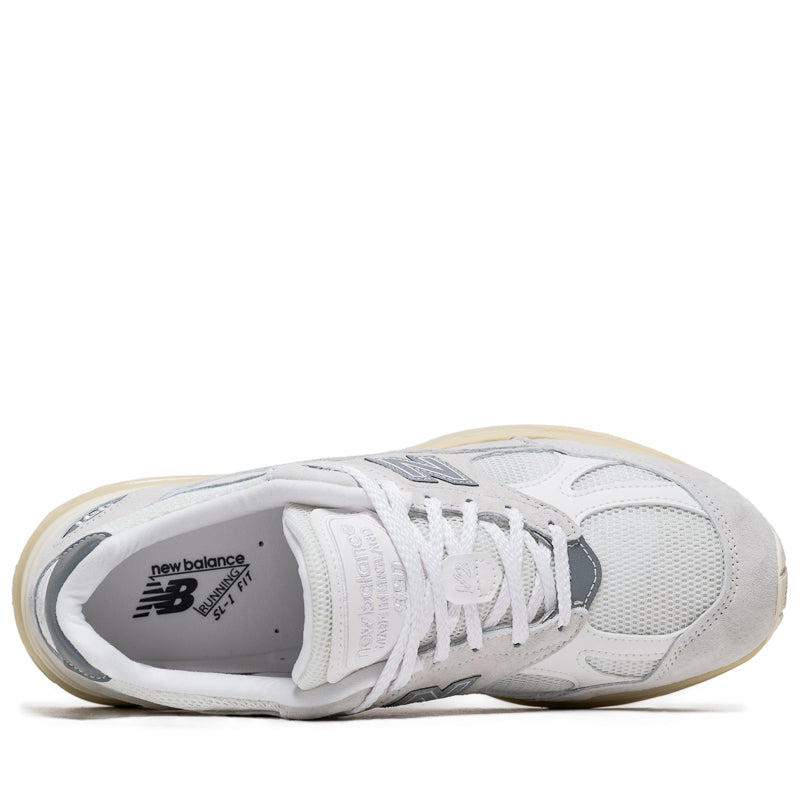 New Balance 991v2 Running Shoes - Made in UK, Wind Chime/White Colorway - Perfect for Jogging, Gym Workouts & Casual Wear