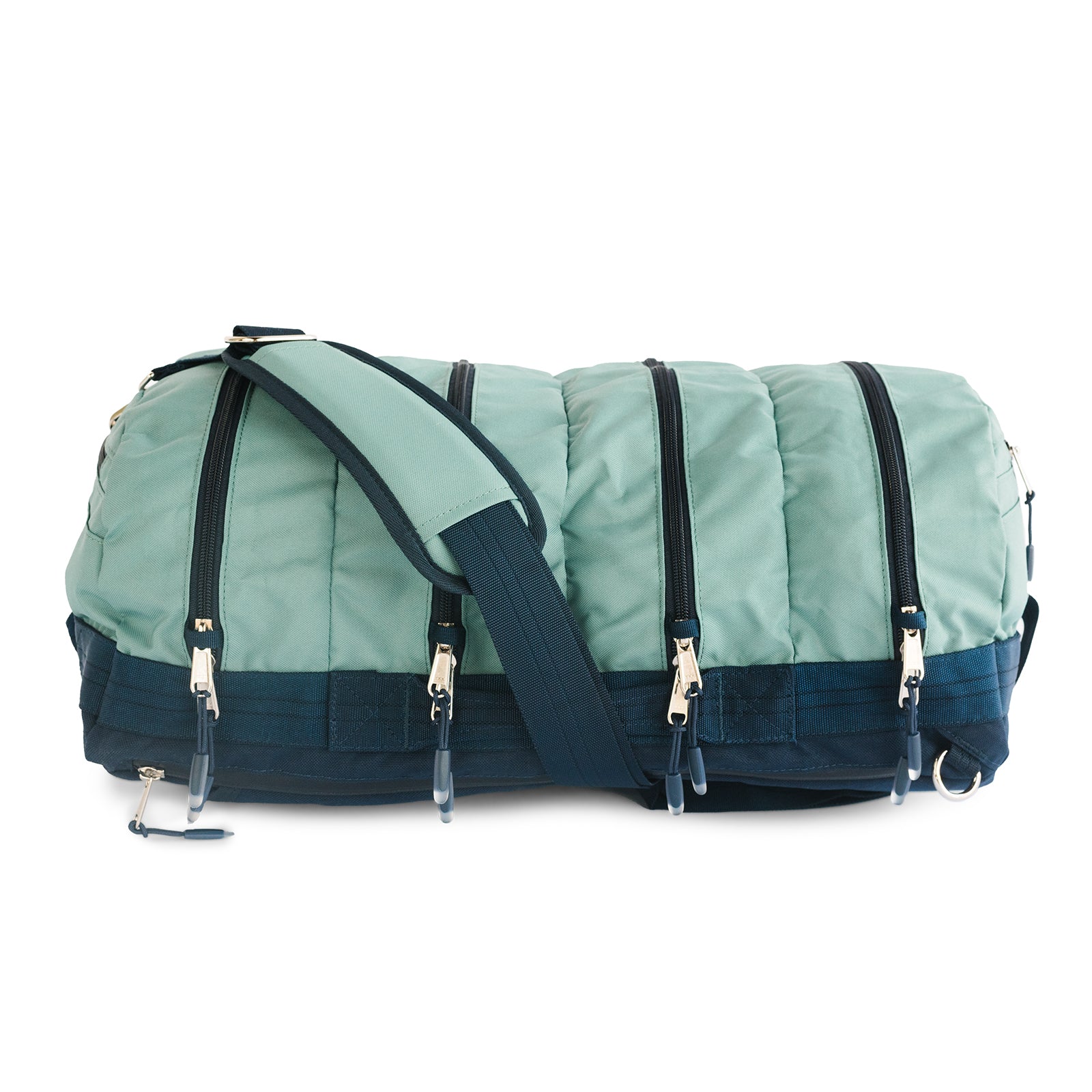 30L Tiny Washable Duffel Bag - Lightweight Travel Duffle for Gym, Sports, Weekend Trips & Outdoor Adventures | Water-Resistant & Machine Washable