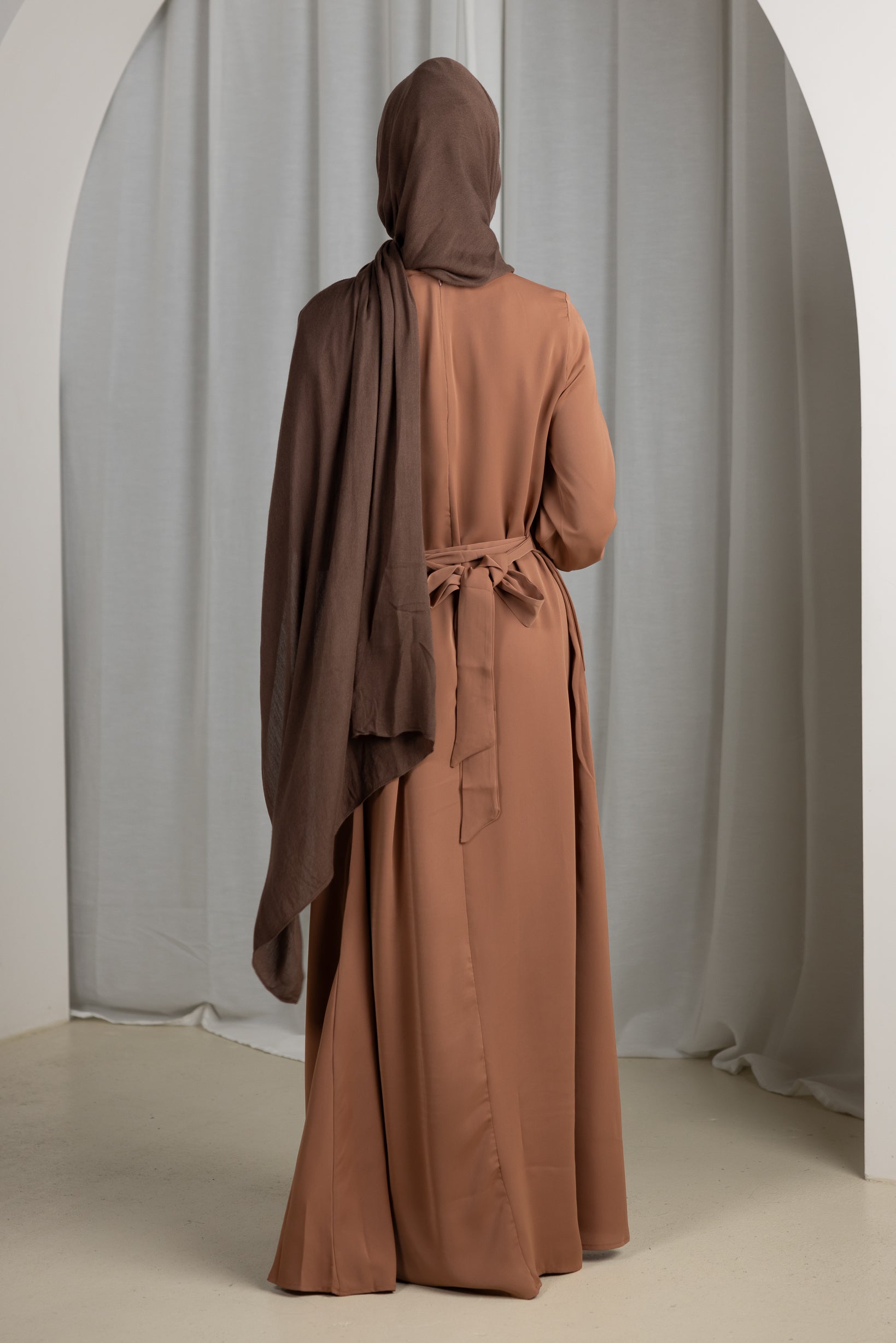 Elegant Closed Sleeve Abaya in Dark Nude Shades - Modest Islamic Dress for Women, Perfect for Prayer, Mosque & Special Occasions