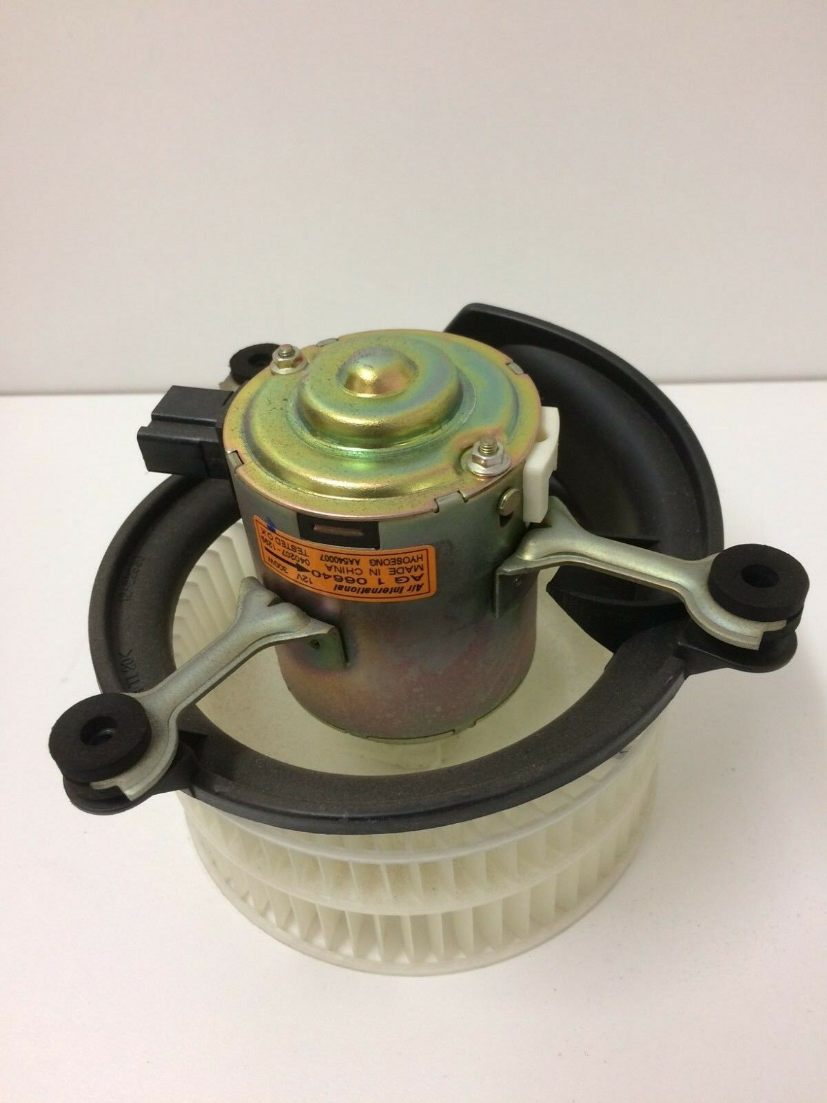 Genuine Holden Commodore VT VX VY Statesman WH WK Heater Fan Motor Replacement - Perfect for Car Heating System Repair & Maintenance