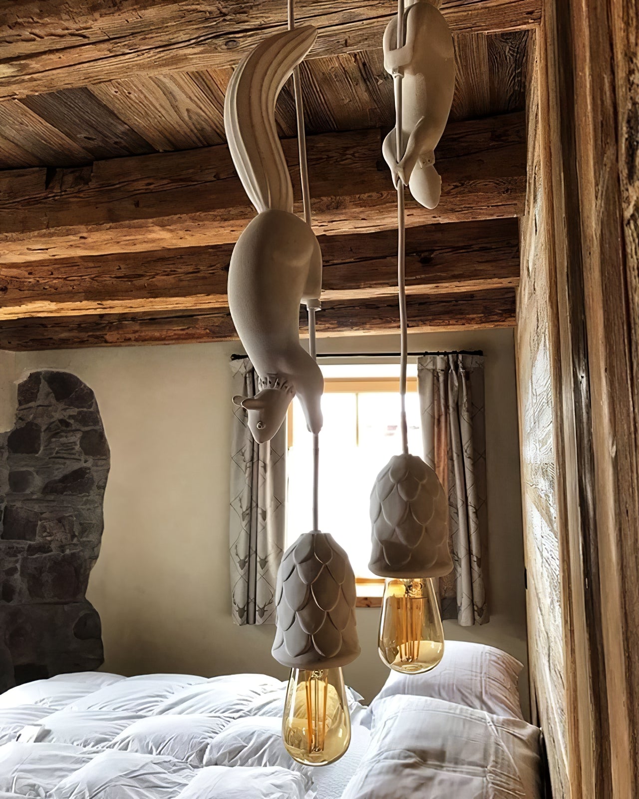Stylish Squirrel-Shaped Pendant Light - Modern Acorn-Inspired Hanging Lamp for Living Room, Bedroom & Nursery Decor - Perfect for Rustic, Nature-Themed Home Interiors