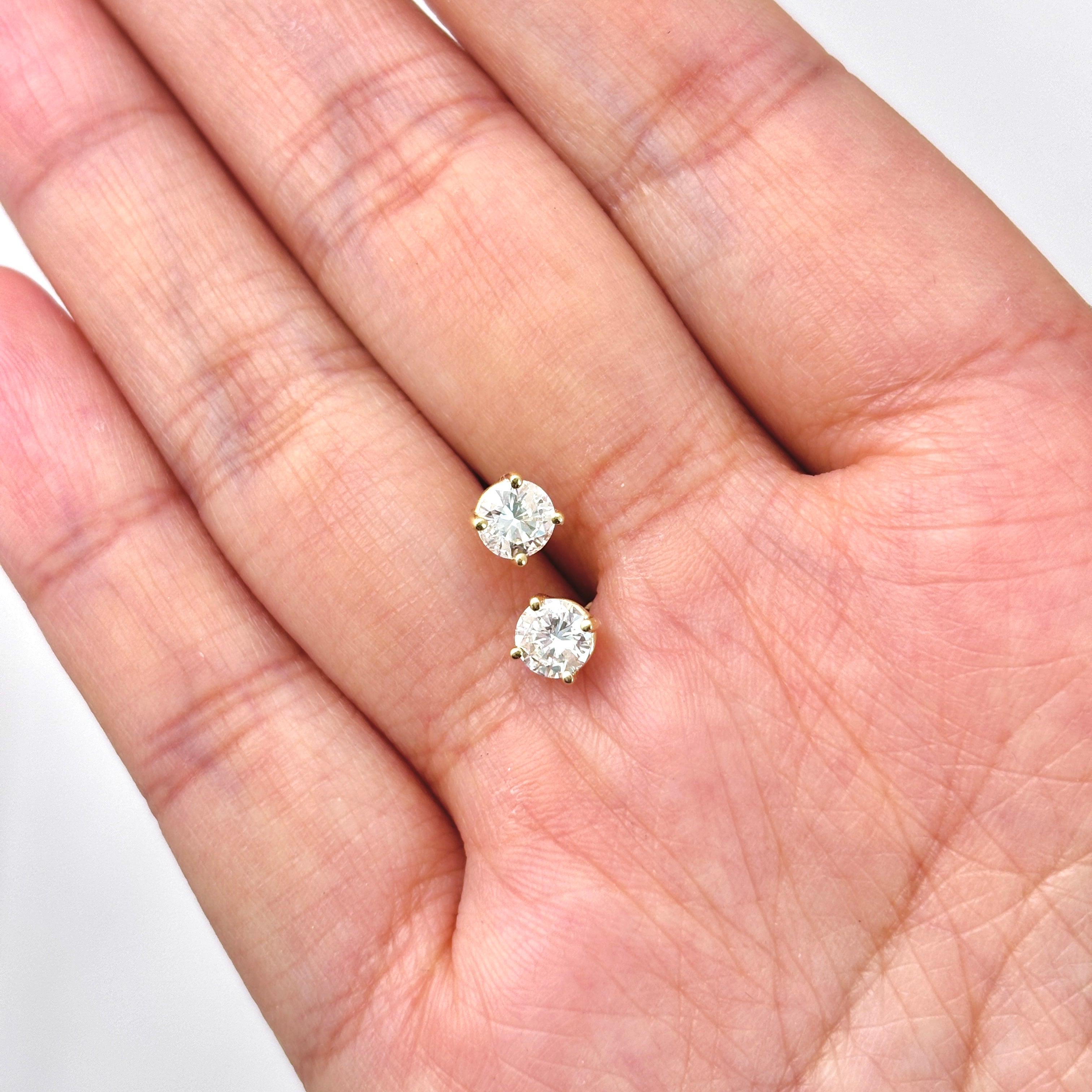 0.84ctw Diamond Stud Earrings - Round Cut 14K White Gold Earrings for Women | Perfect for Weddings, Anniversaries & Special Occasions