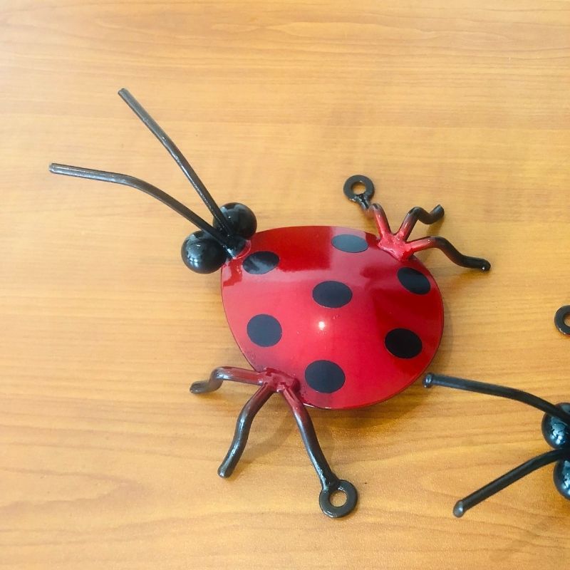 3-in-1 Metal Garden Art Ladybug Decor with Securing Screws - Outdoor Yard Decoration for Patio, Lawn & Flower Beds