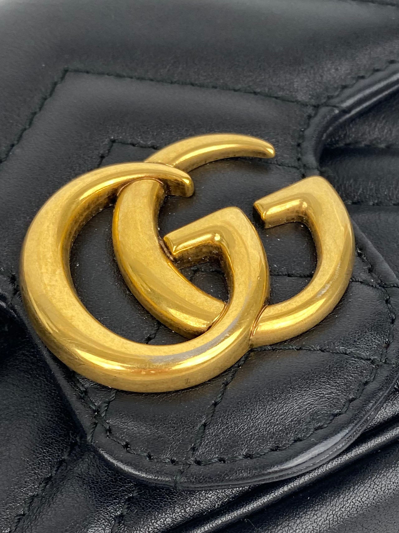Gucci Black Super Mini Marmont Crossbody Bag - Luxury Leather Shoulder Purse for Women, Perfect for Date Night & Evening Outings