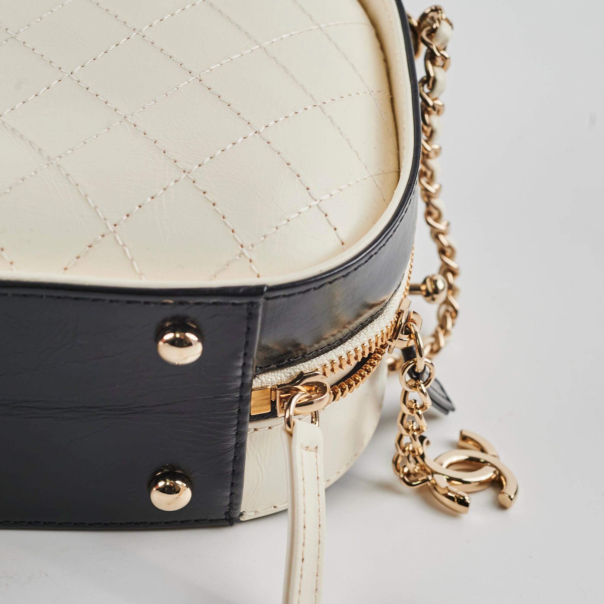 Chanel Round Vanity Case in Black & White - Luxury Cosmetic Bag for Travel & Everyday Use