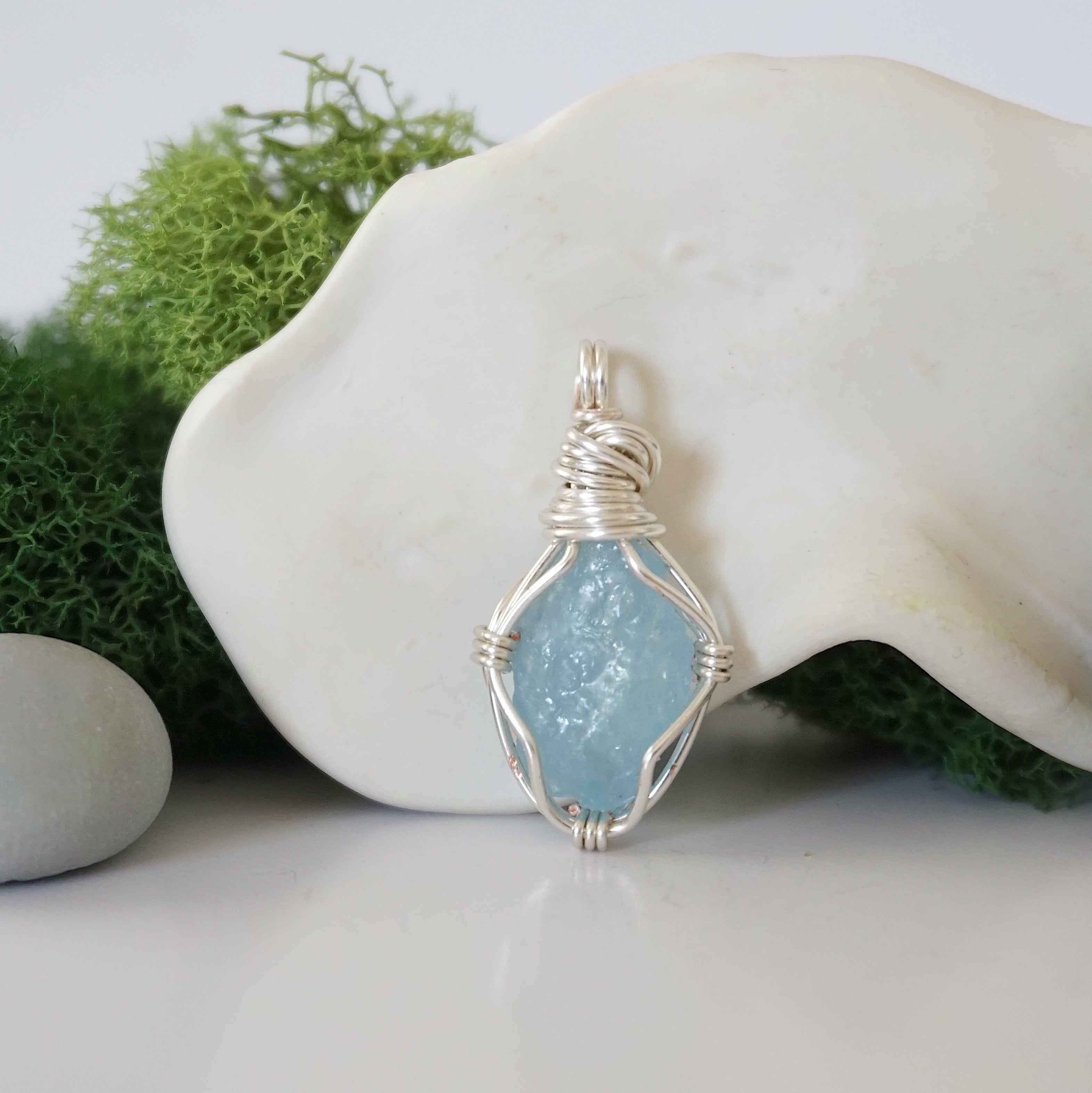 Elegant Aquamarine Birthstone Necklace - March Birthstone Jewelry for Women, Sterling Silver Pendant with Genuine Crystal | Perfect Gift for Mom, Daughter, Birthday & Anniversary