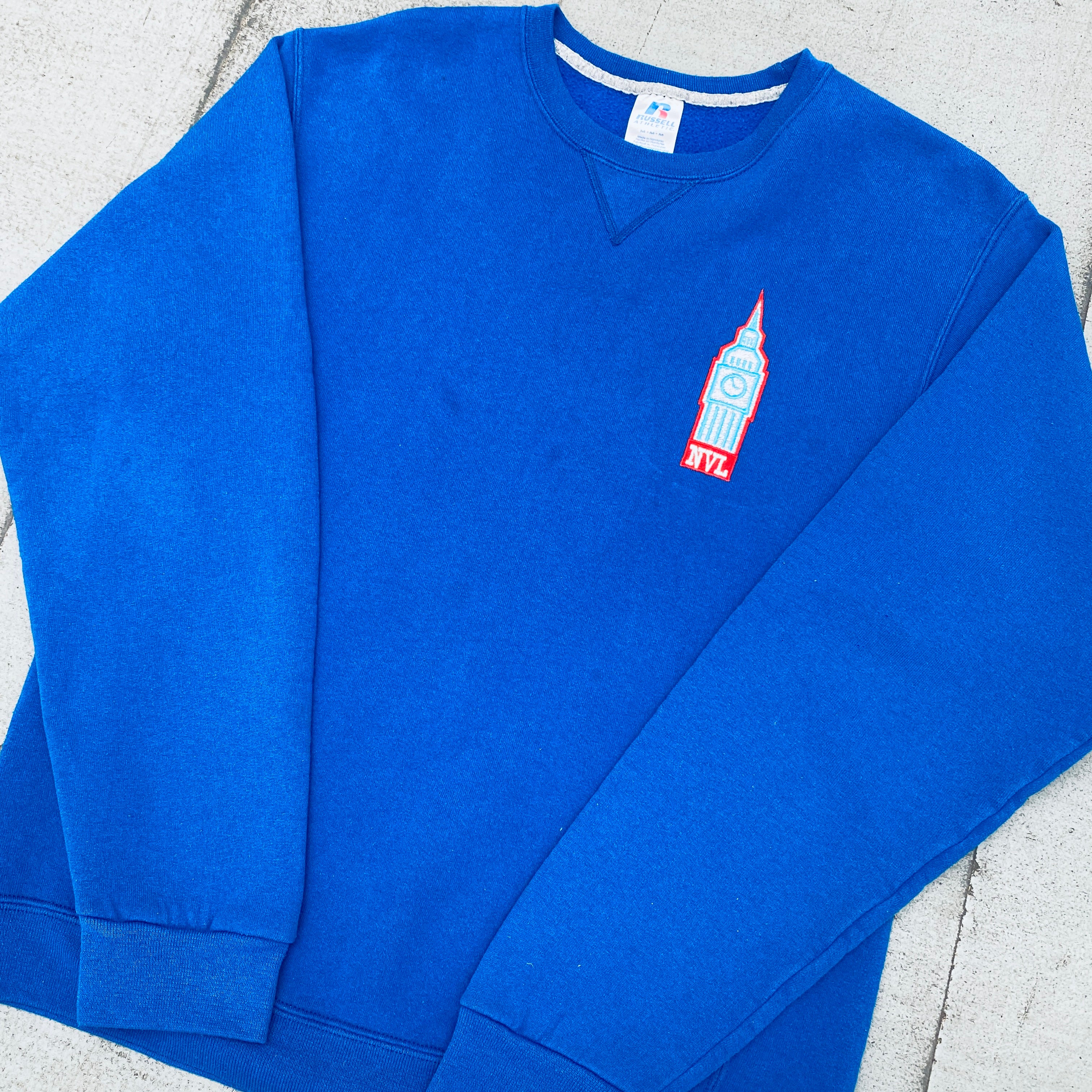 Russell Athletic Embroidered Logo Sweatshirt for Men - Comfortable & Stylish Casual Wear for Gym, Workout, and Everyday Use