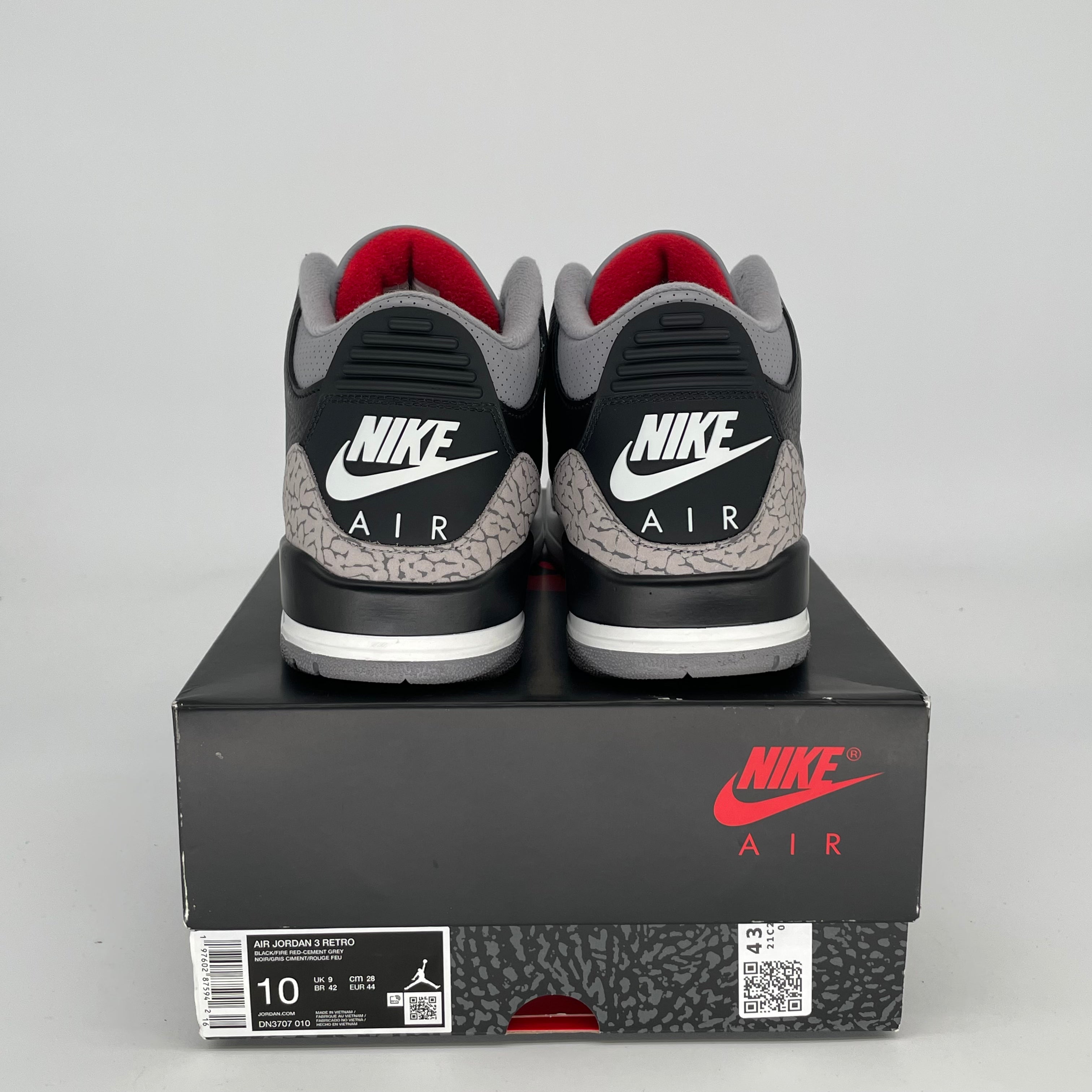 Original Air Jordan 3 Retro 'Black Cement' Men's Basketball Shoes - Size 10 & Women's Size 11.5 (Style DN3707-010) - Perfect for Streetwear, Sneaker Collecting & Casual Fashion