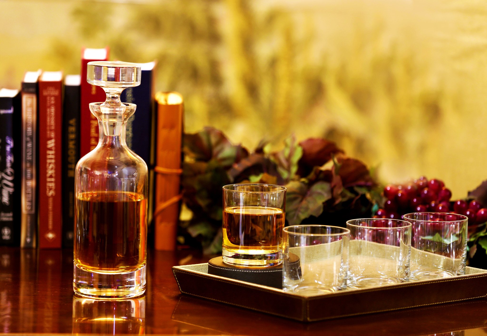 Premium Ravenscroft Crystal Wellington Whisky Set - 5-Piece Luxury Barware with Glasses & Decanter | Perfect for Home Entertaining, Gifts & Whisky Tasting Events