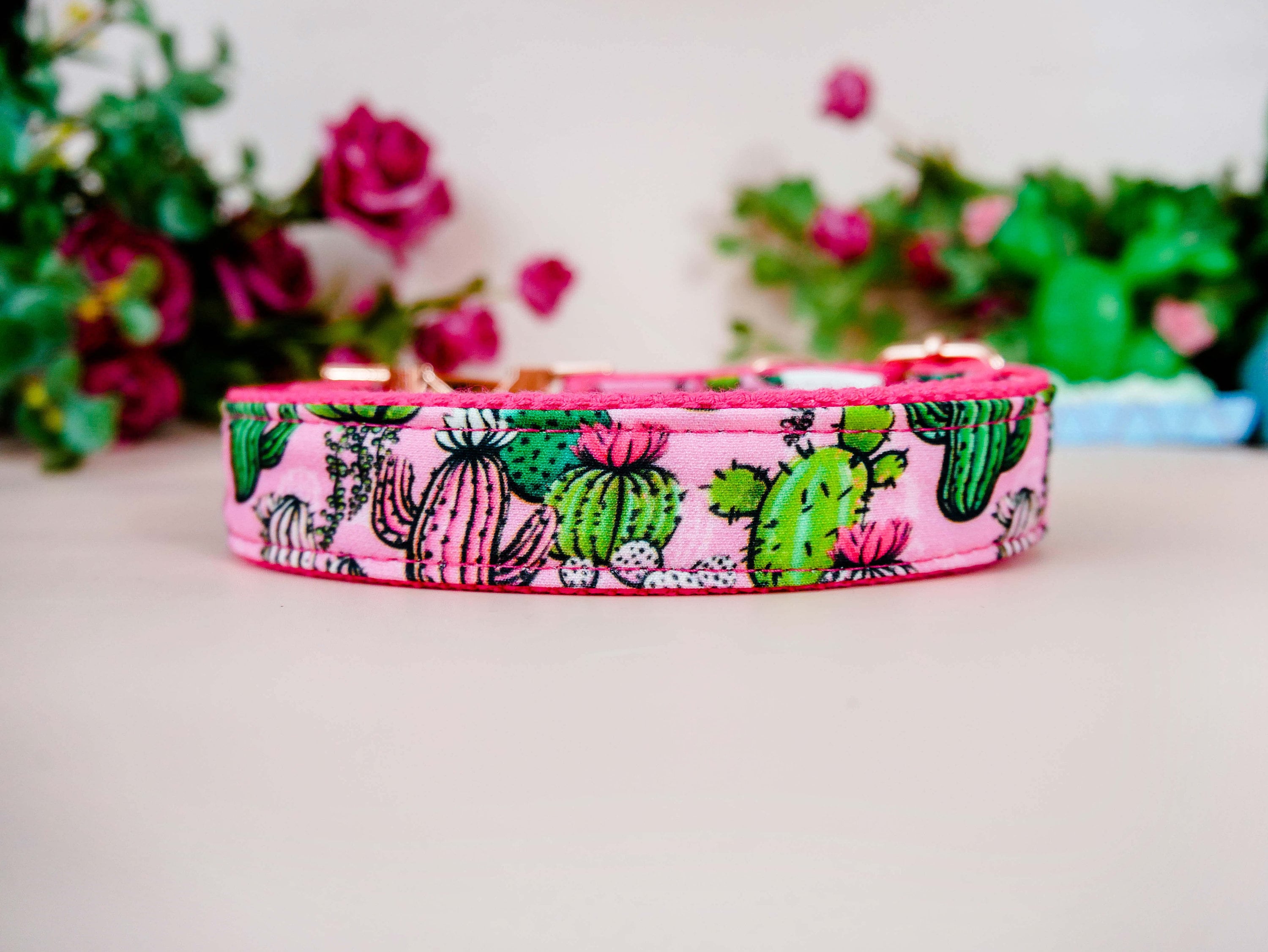 Stylish Pink Dog Collar with Cactus, Succulent & Floral Design - Perfect for Small & Medium Dogs, Outdoor Walks & Pet Fashion Accessories