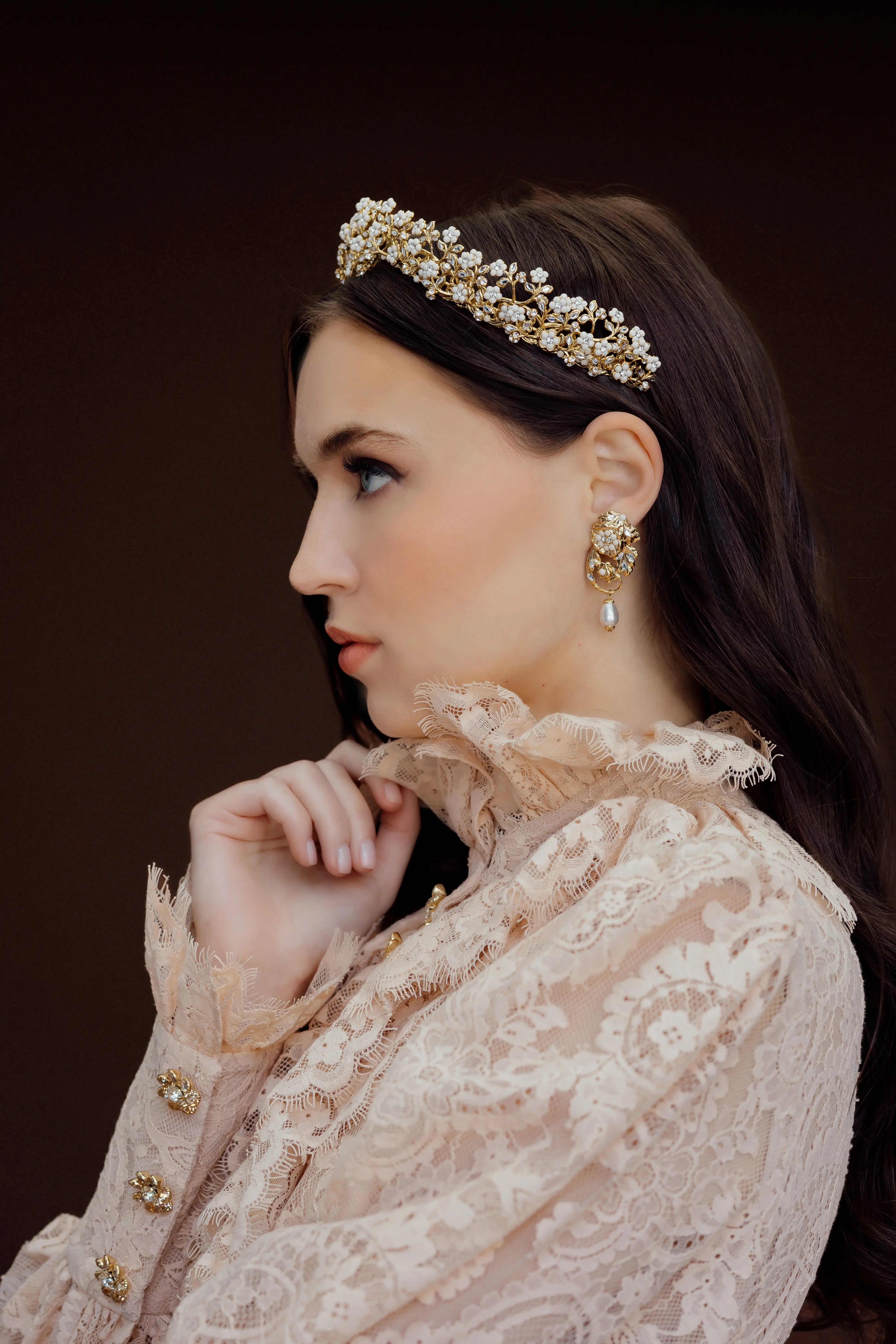 BRISELETTE CROWN - Elegant Adjustable Bracelet for Women, Fashion Jewelry Gift for Her, Perfect for Parties, Weddings & Special Occasions