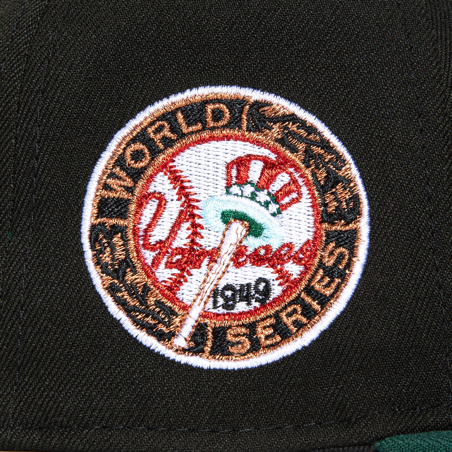 New Era 59Fifty New York Yankees 1949 World Series Patch Snapback Hat - Black, Green & White - Perfect for Baseball Games, Sports Fans & Streetwear Fashion