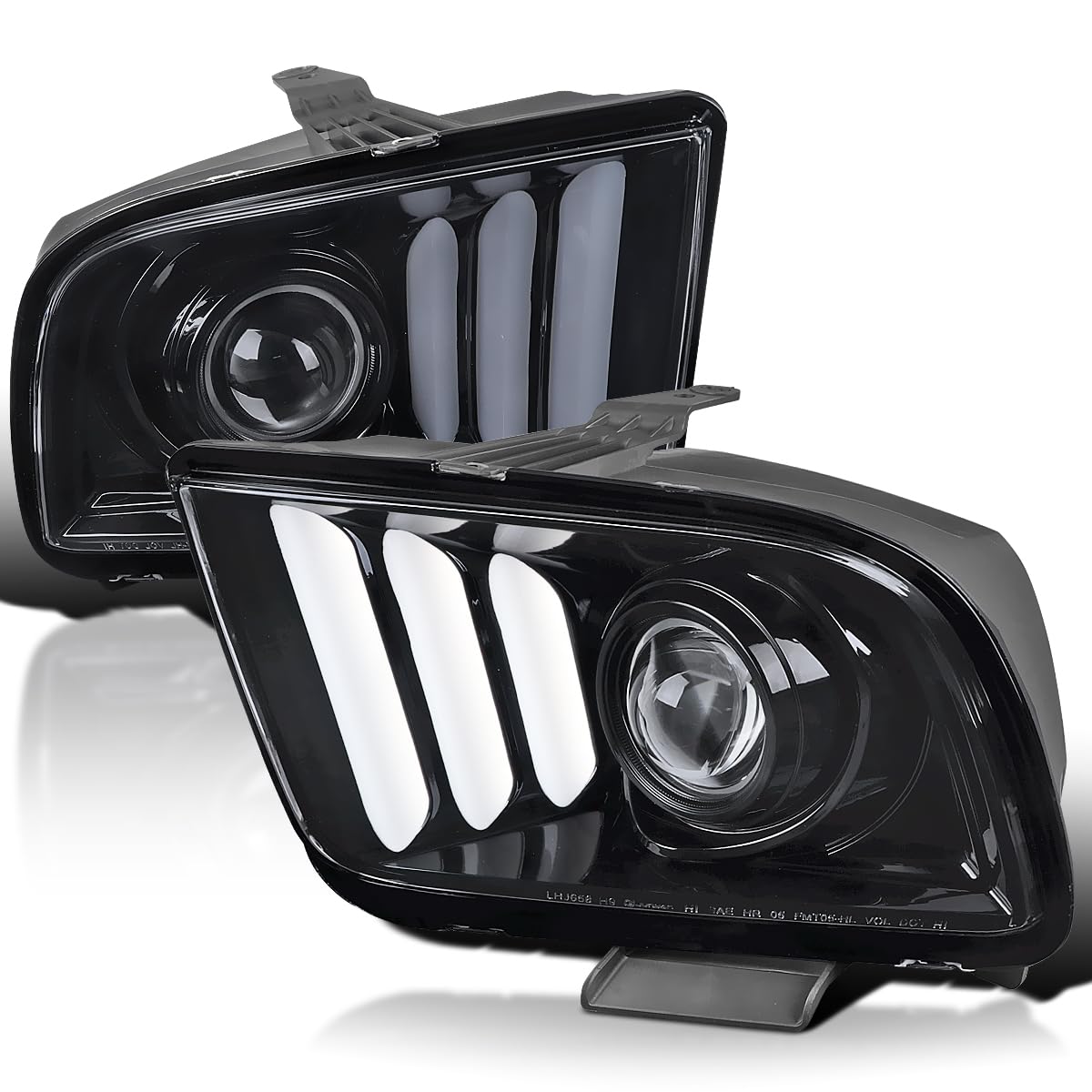 Spec-D Tuning Smoke Projector Headlights for 2005-2009 Ford Mustang - Left & Right Pair Headlamp Assembly - Upgrade Your Ride with Stylish Nighttime Visibility