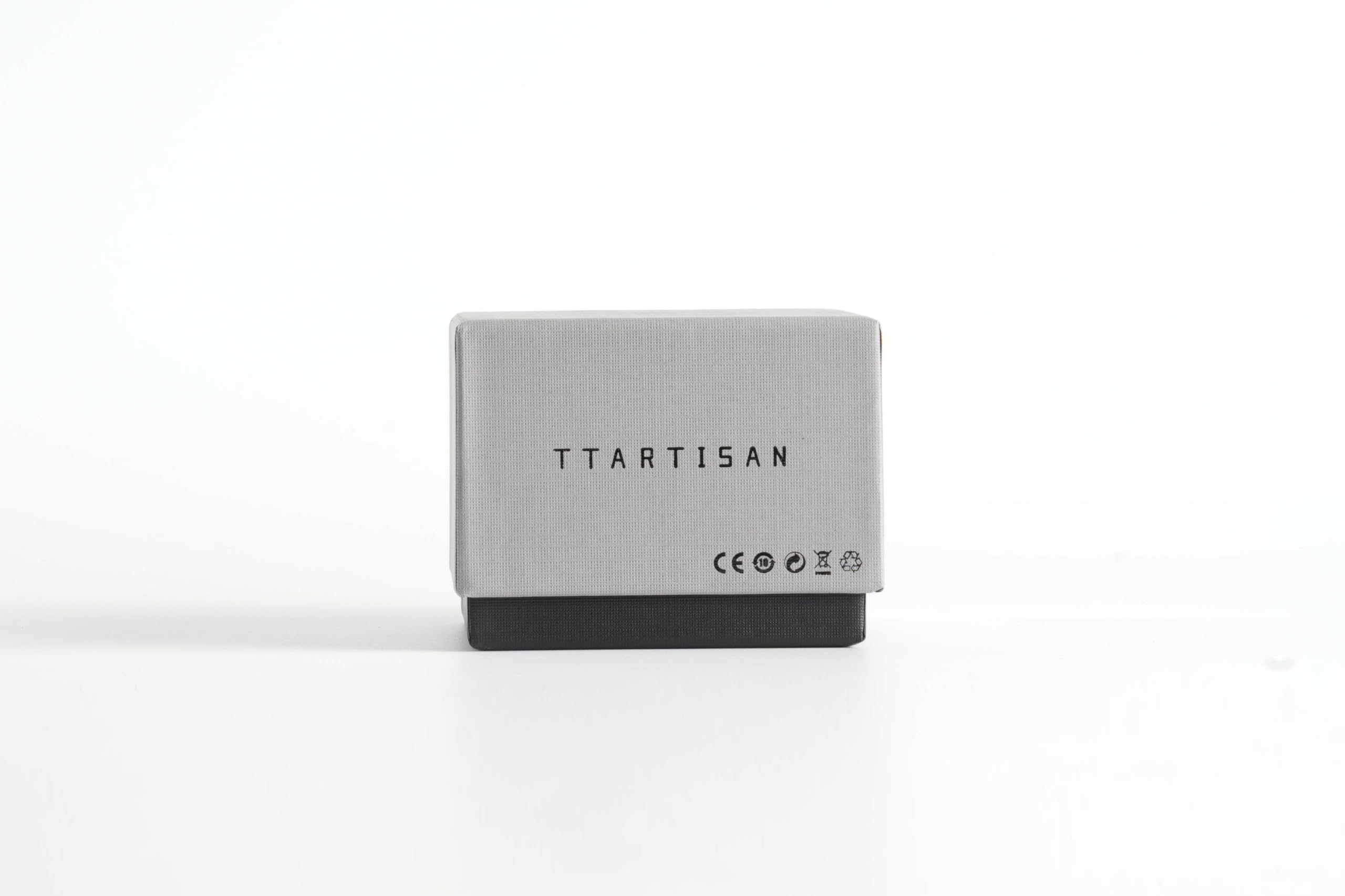 TTArtisan 35mm F1.4 APS-C Manual Focus Lens for Canon RF Mount - Silver | Wide Aperture Prime Lens for Portrait, Street & Low Light Photography
