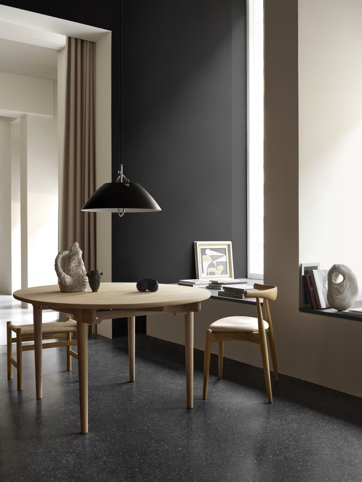 Modern CH337 Dining Table Set - 6 Seater Wooden Kitchen Table with Extendable Leaf - Perfect for Family Meals, Dinner Parties & Small Spaces