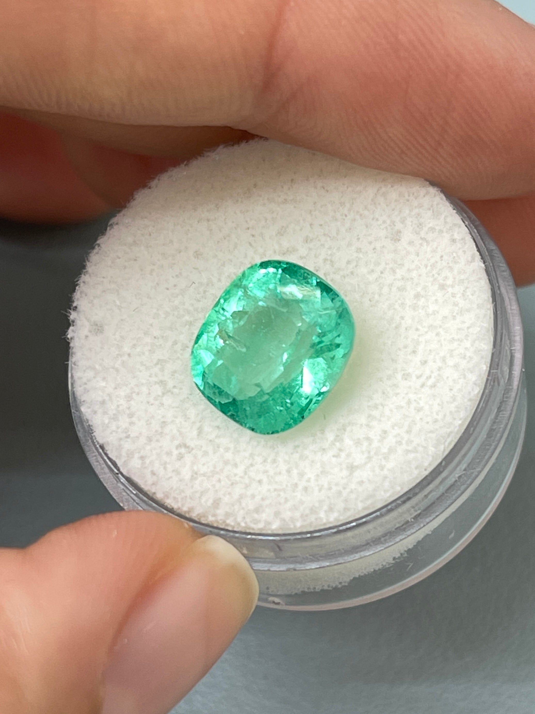 4.71 Carat Natural Colombian Emerald - 10.5x9.6mm Cushion Cut Loose Gemstone, Light Green Color for Jewelry Making, Engagement Rings & Collector's Specimens