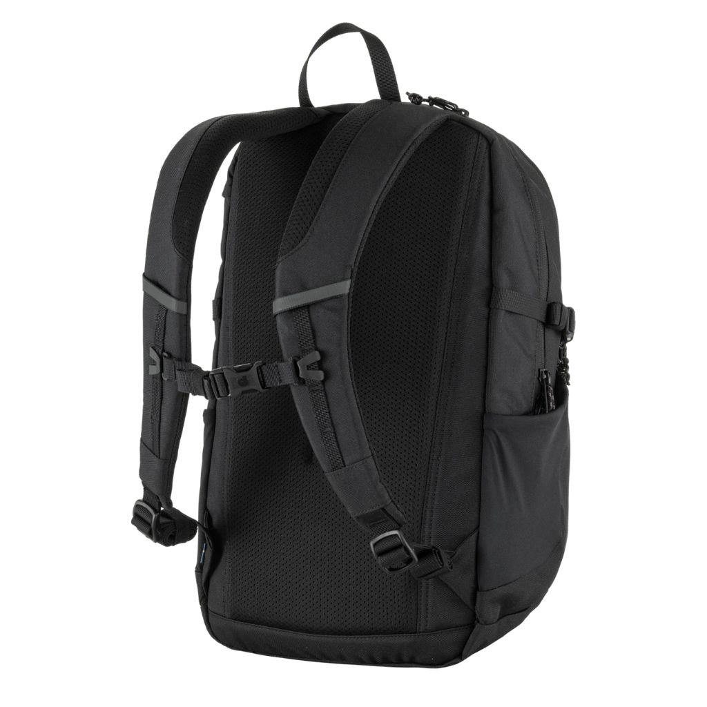 Fjallraven Skule 20L Backpack - Lightweight Durable School & Travel Daypack for Men & Women - Perfect for Hiking, Commuting & College (Black)
