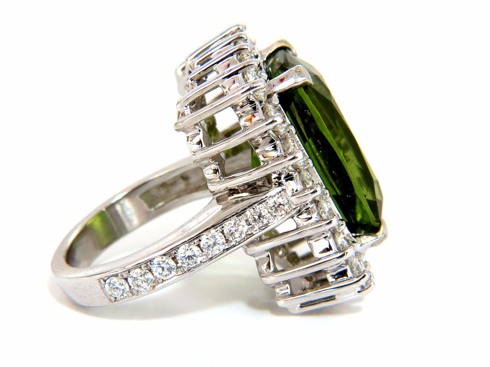 GIA Certified 18.58 Carat Natural Green Peridot Diamond Ring in 18K Gold - Elegant Engagement, Anniversary & Special Occasion Jewelry Gift