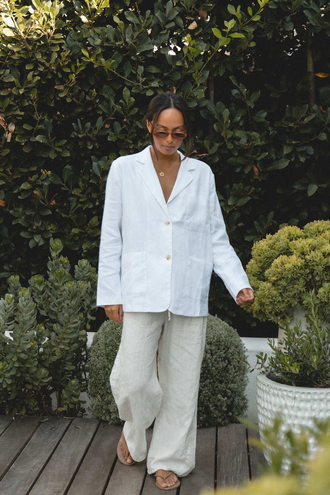 Stylish Women's Linen Blazer for Summer - Lightweight Breathable Beach Wedding Jacket - Perfect for Seaside Parties, Outdoor Events & Office Wear